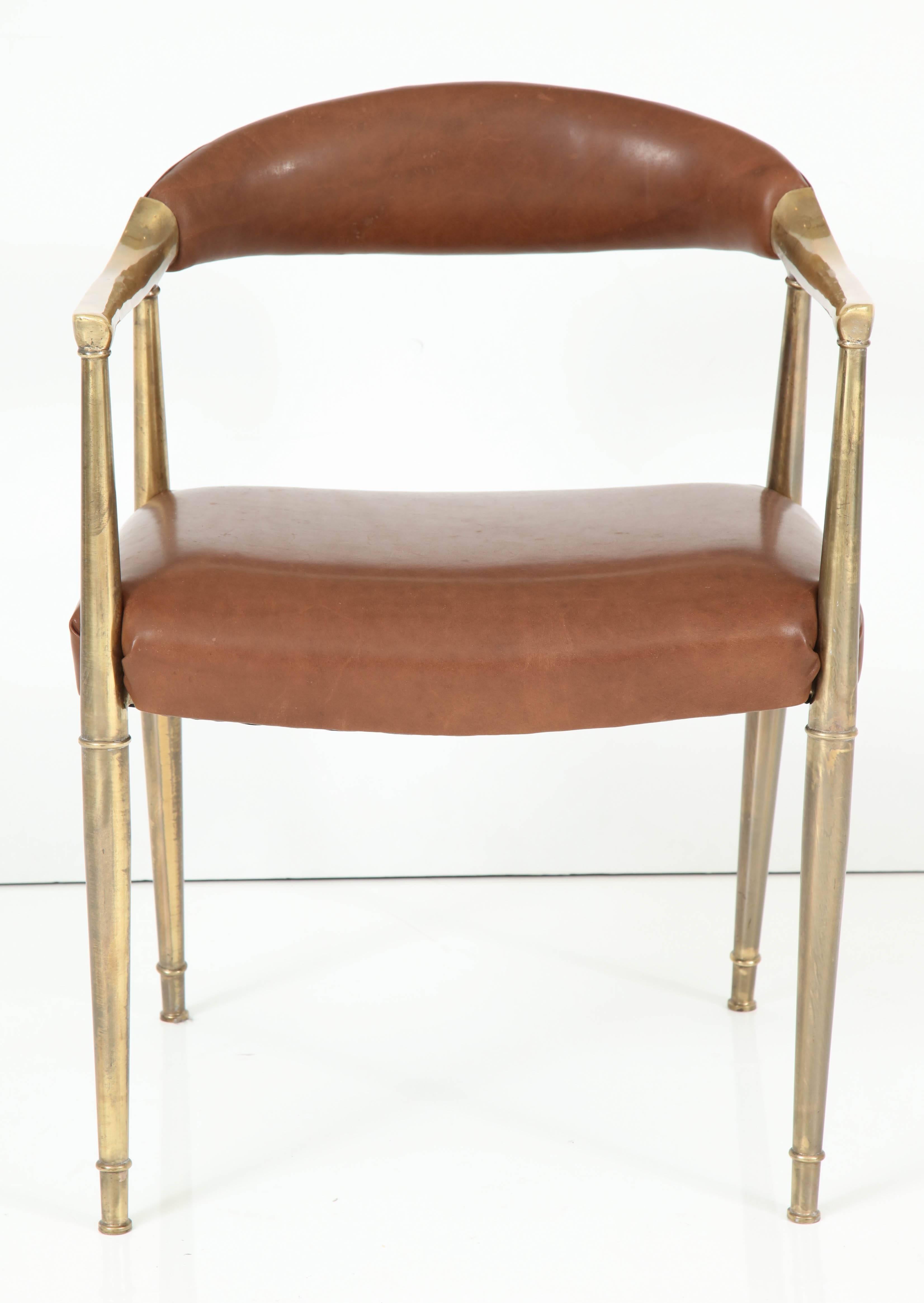 Italian Brass Armchair in Saddle Leather For Sale 4