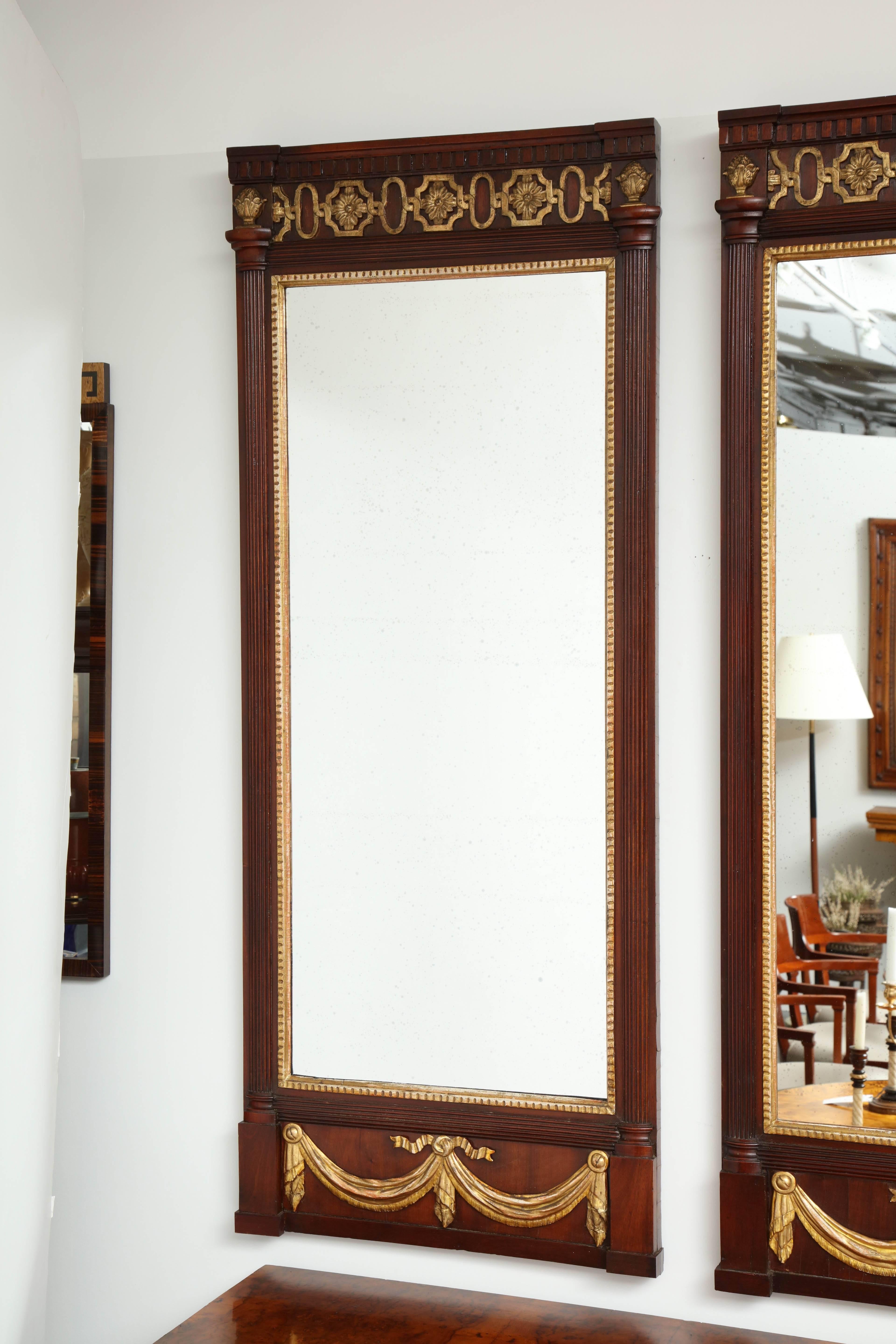 Pair of Danish Louis XVI Mahogany and Parcel-Gilt Mirrors, circa 1790s For Sale 3