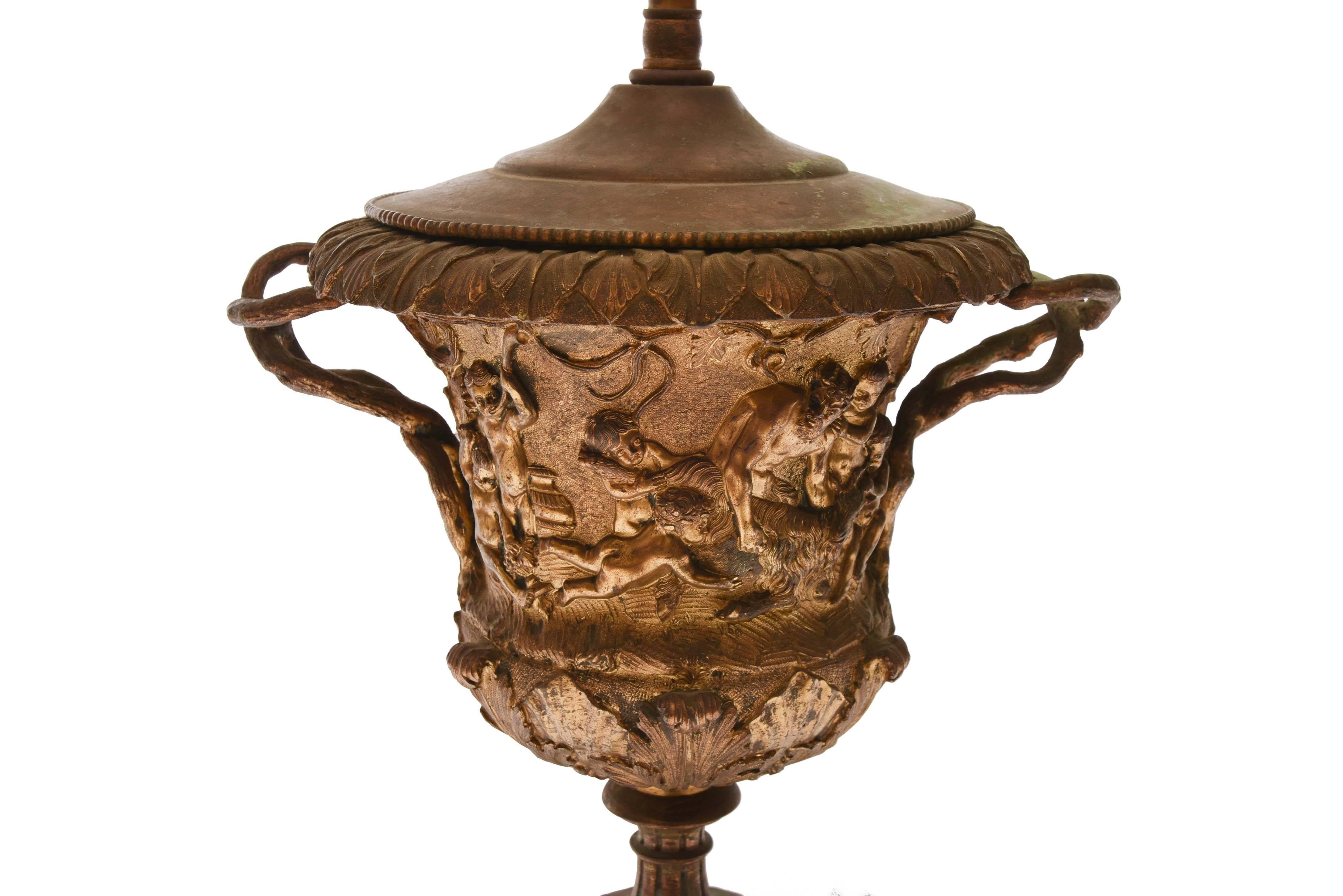 20th Century Neoclassic Medicei Bronze Urn Table Lamp For Sale