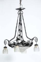 Lustre floral à 4 lumières en fer forgé et verre dépoli