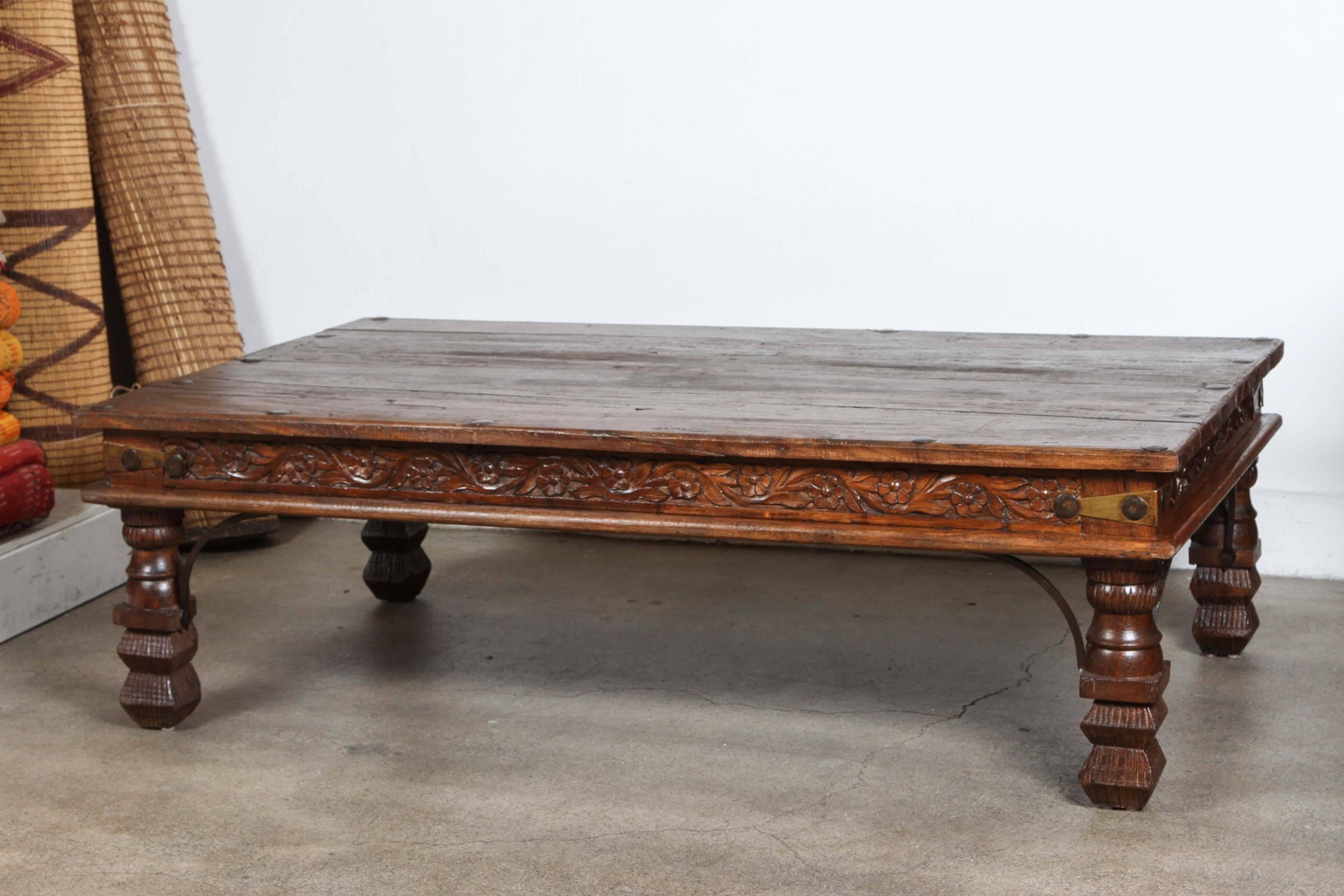 Vintage Anglo-Indian Teak Coffee Table In Excellent Condition In North Hollywood, CA