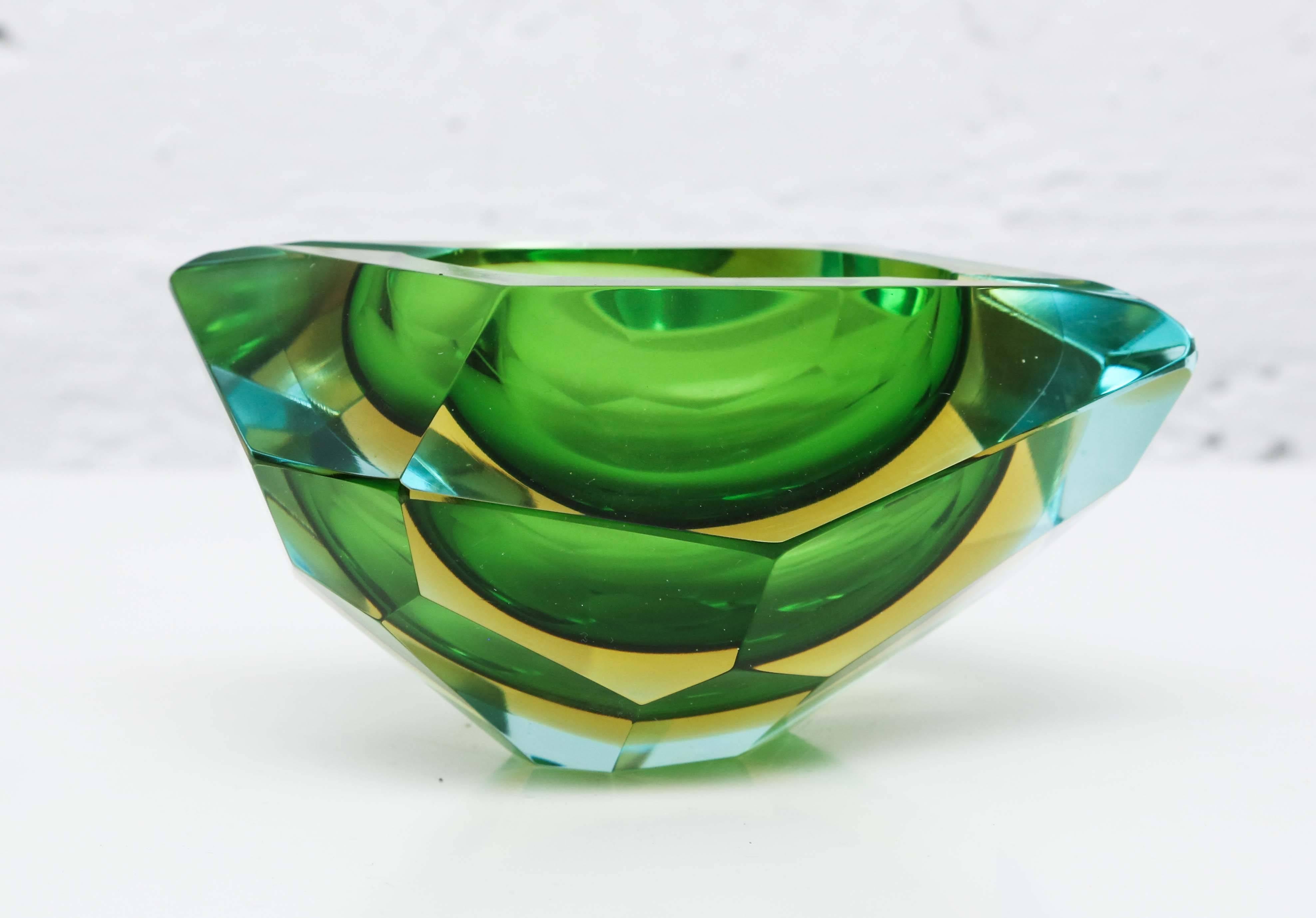 Mid-Century Modern Carole Stupell Selection Murano Glass Bowl For Sale
