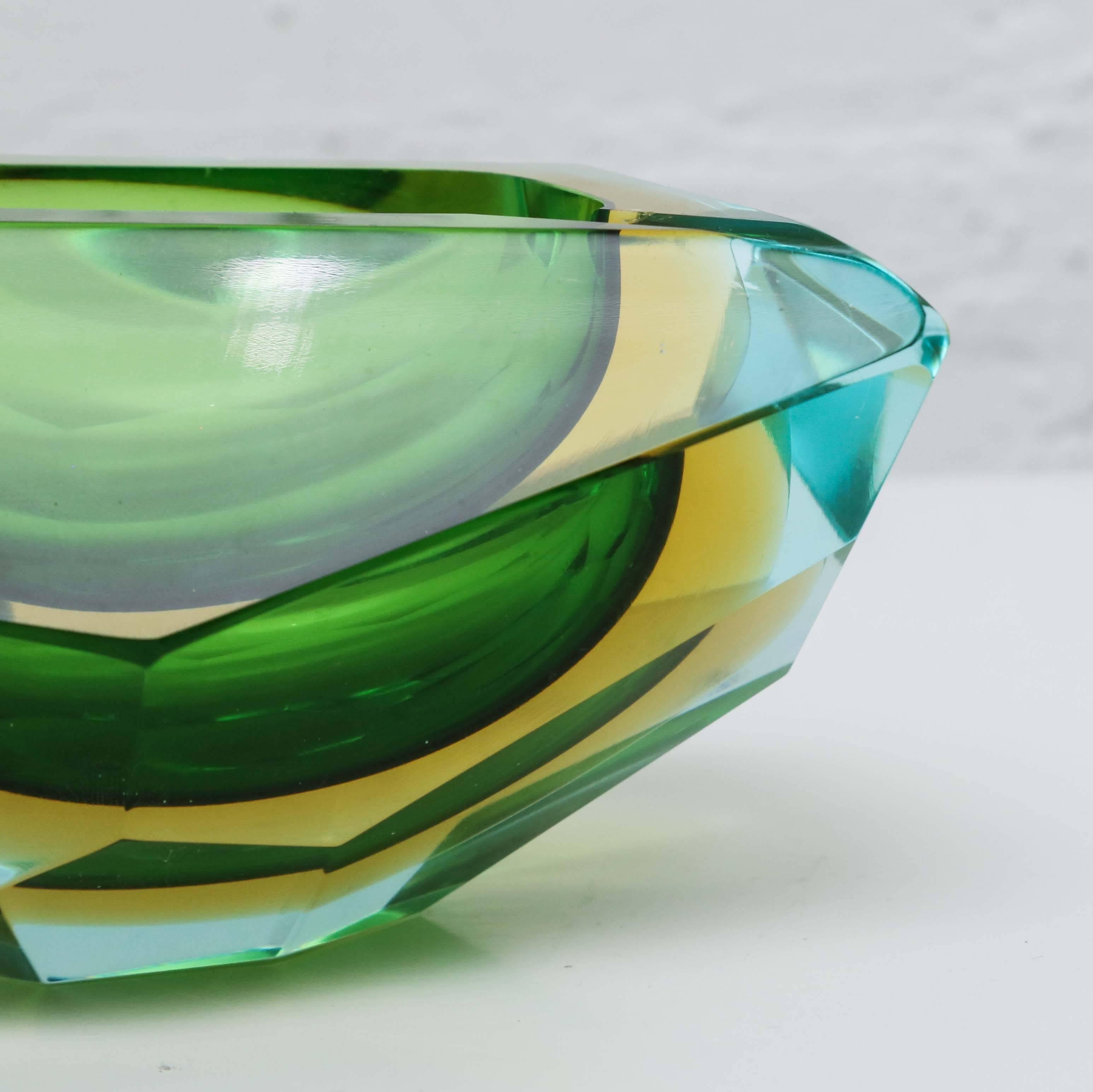 Late 20th Century Carole Stupell Selection Murano Glass Bowl For Sale