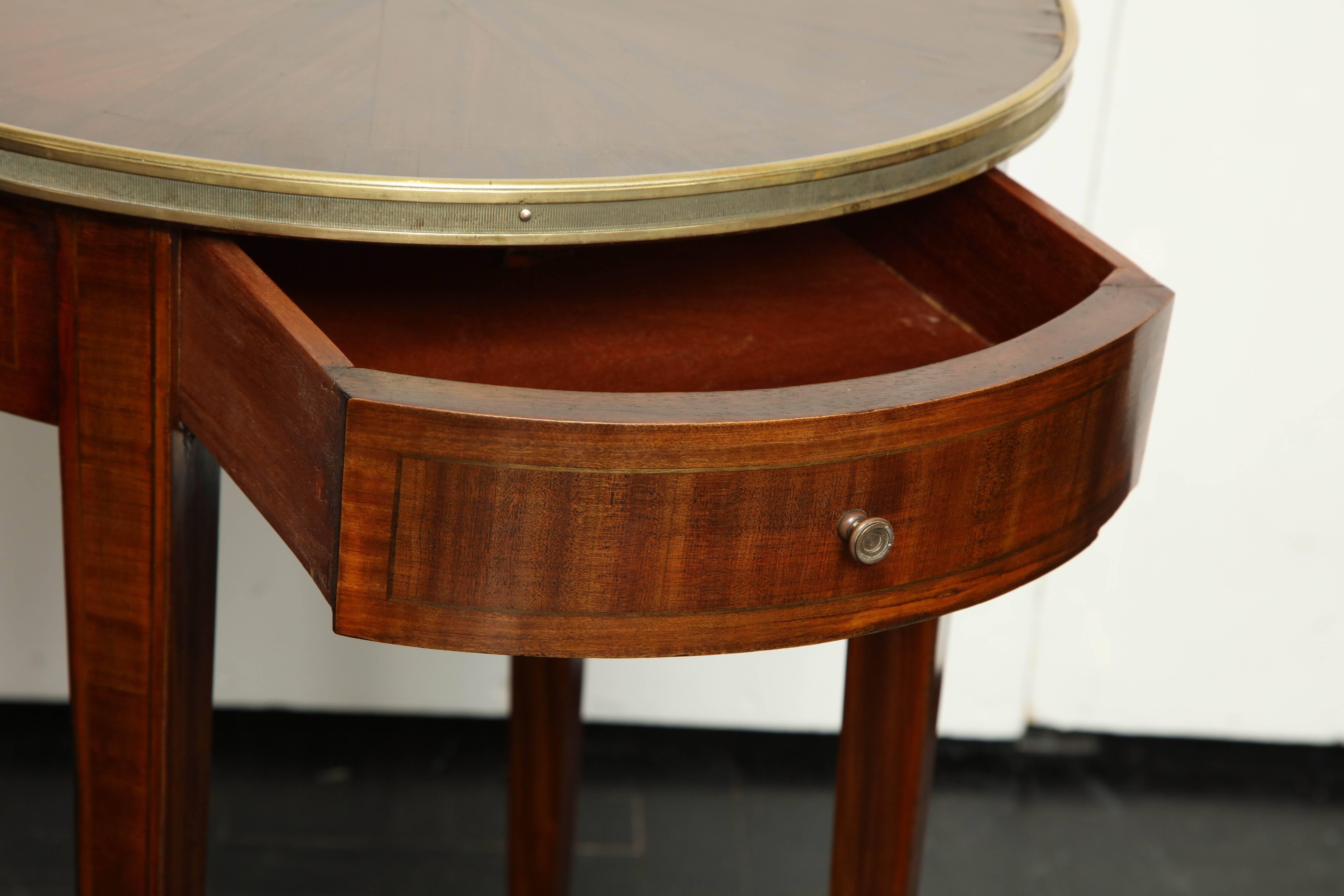 Mid-19th Century 19th Century Palisandre Side Table For Sale