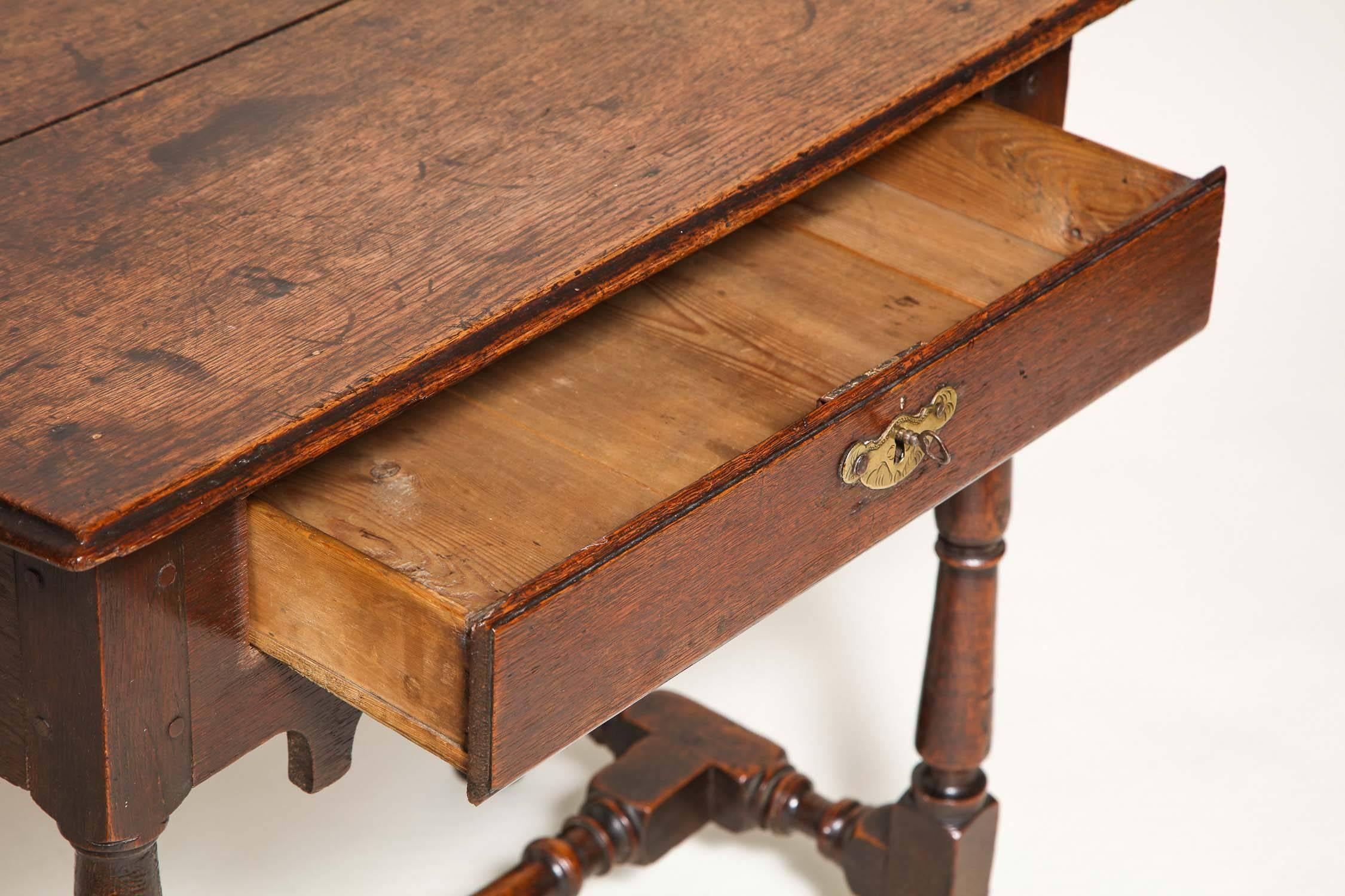 Early 18th Century English Oak Side Table 4