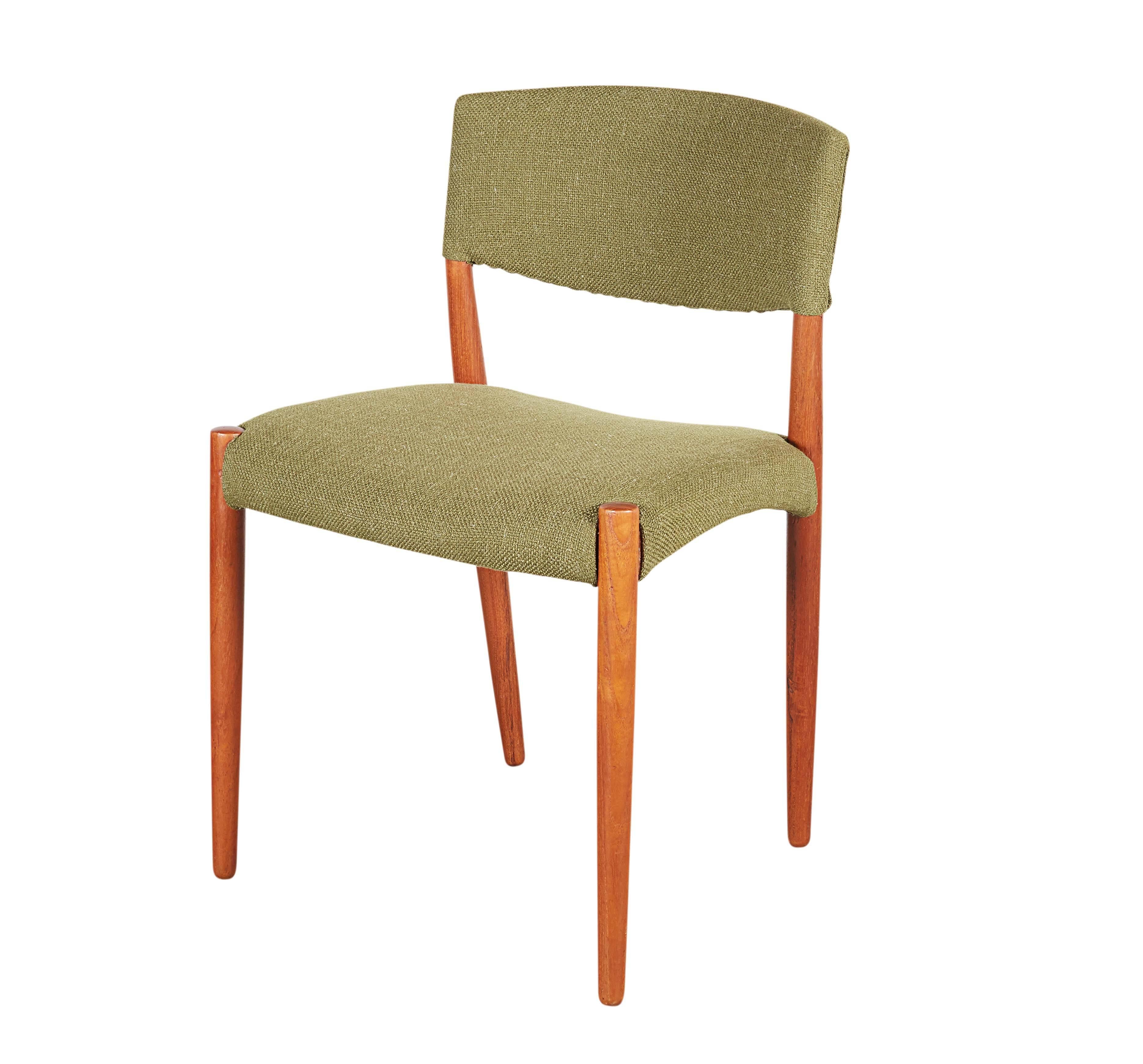 Mid Century Dining Chairs by Bender and Madsen, Set of 4

These Danish dining chairs are in excellent condition as well as very comfortable. A casual feel with elegant lines. Ready for pick up, delivery, or shipping anywhere in the world.