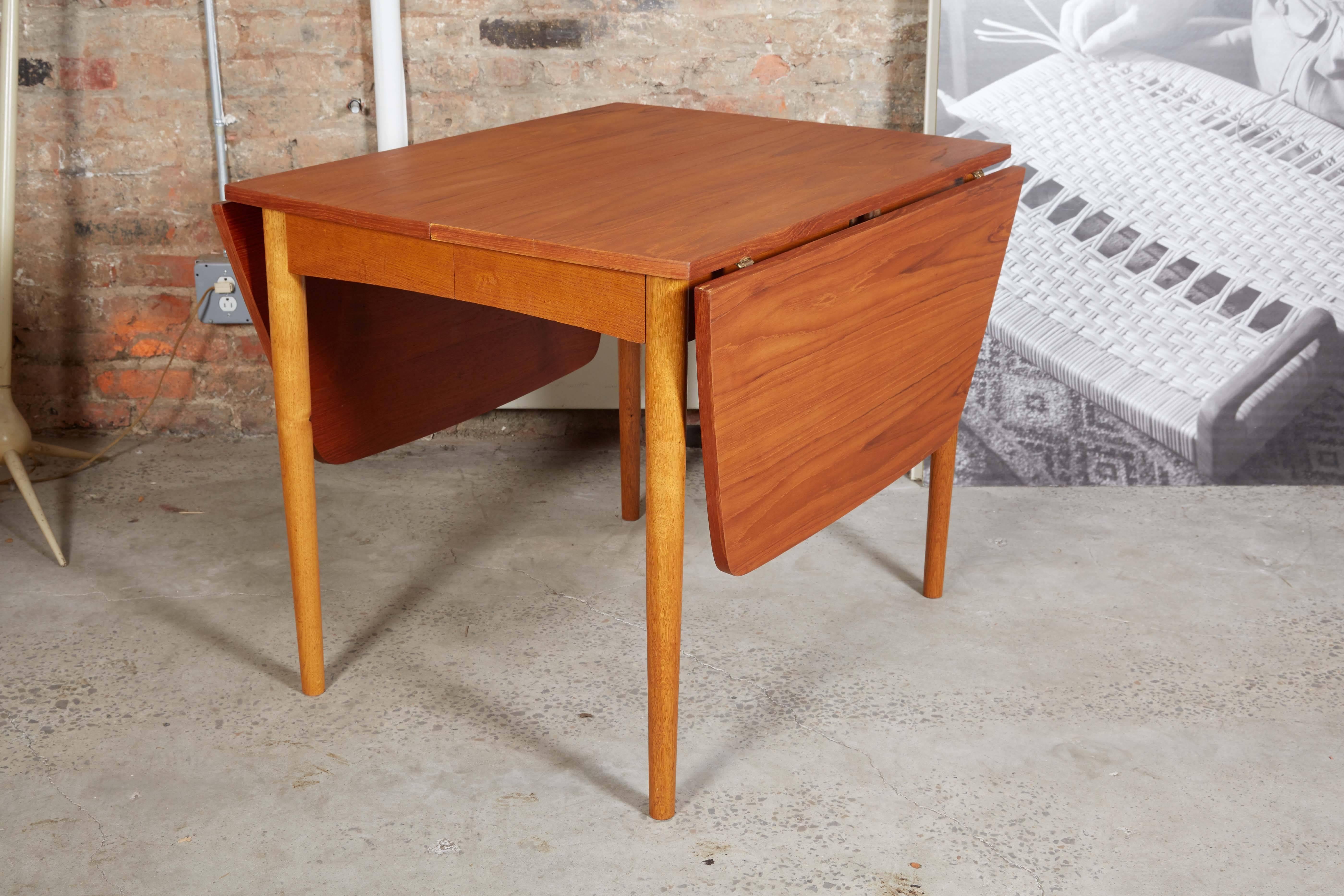 Mid-20th Century Drop Leaf Dining Table For Sale