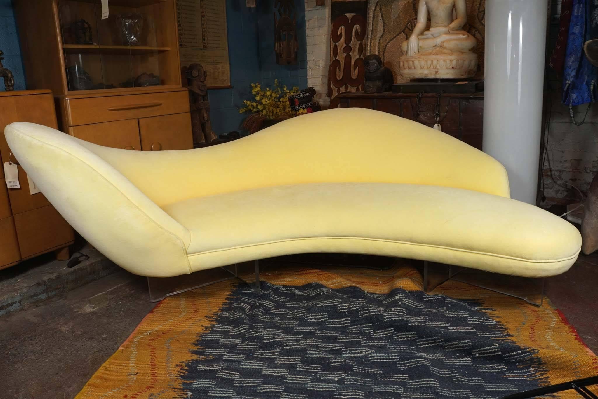 This custom-designed chaise is in the original upholstery, one of the most luxe fabrics of this style and period - a soft, velvety felt. It utilizes one of Vladimir Kagan's most iconic design forms - a sinuous, serpentine shape, known as a 