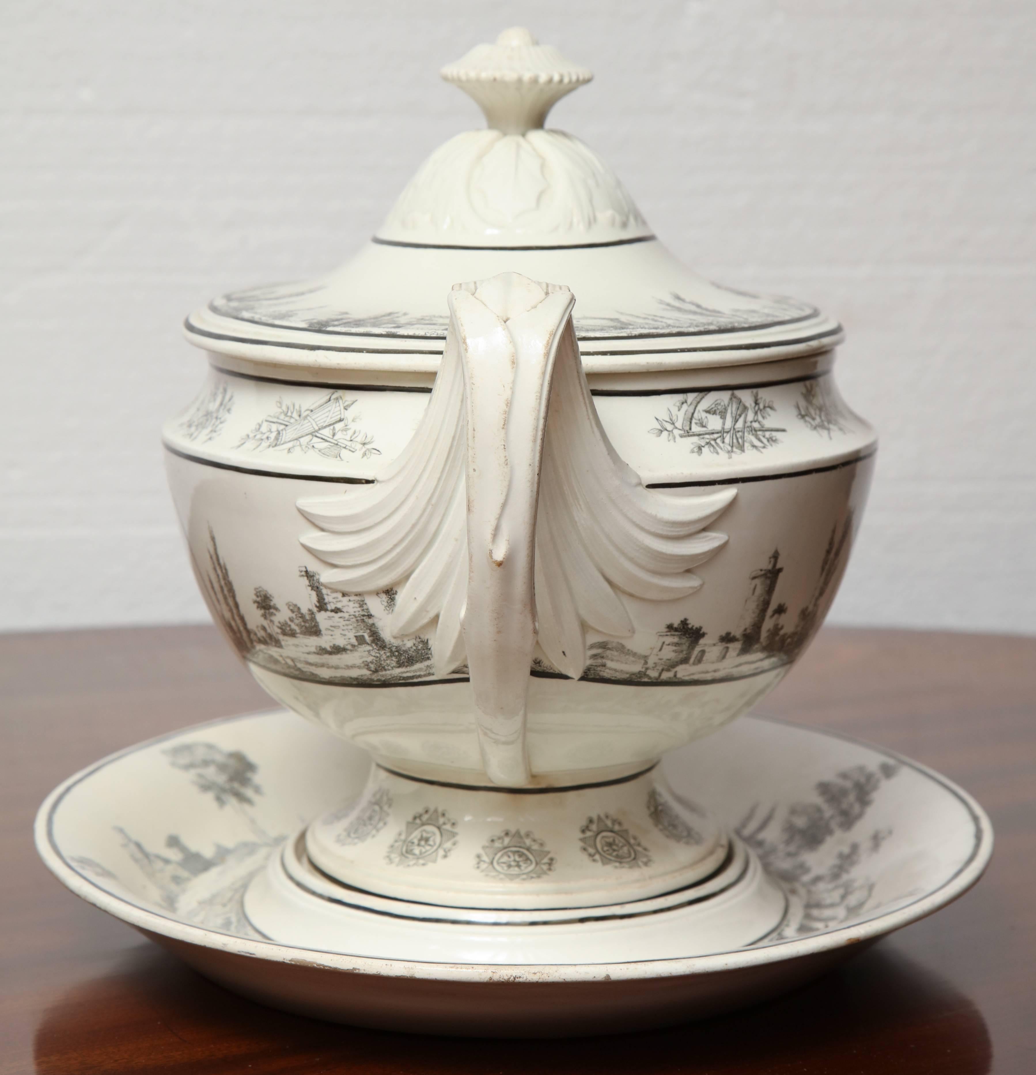 Early 19th Century French, Creil Soup Tureen with under Liner In Excellent Condition In New York, NY