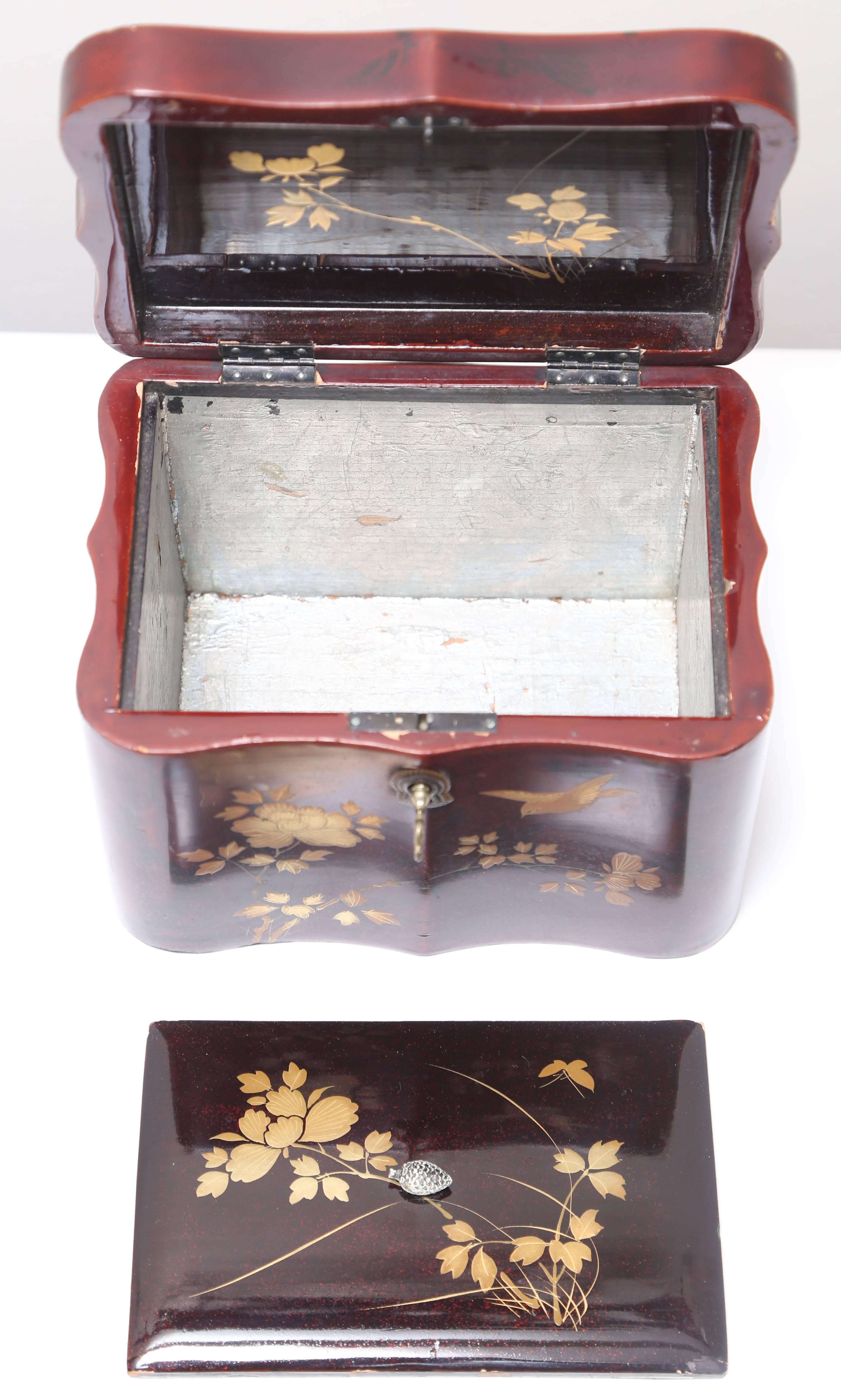 Fine Anglo-Japanese Tea Caddy In Good Condition In West Palm Beach, FL