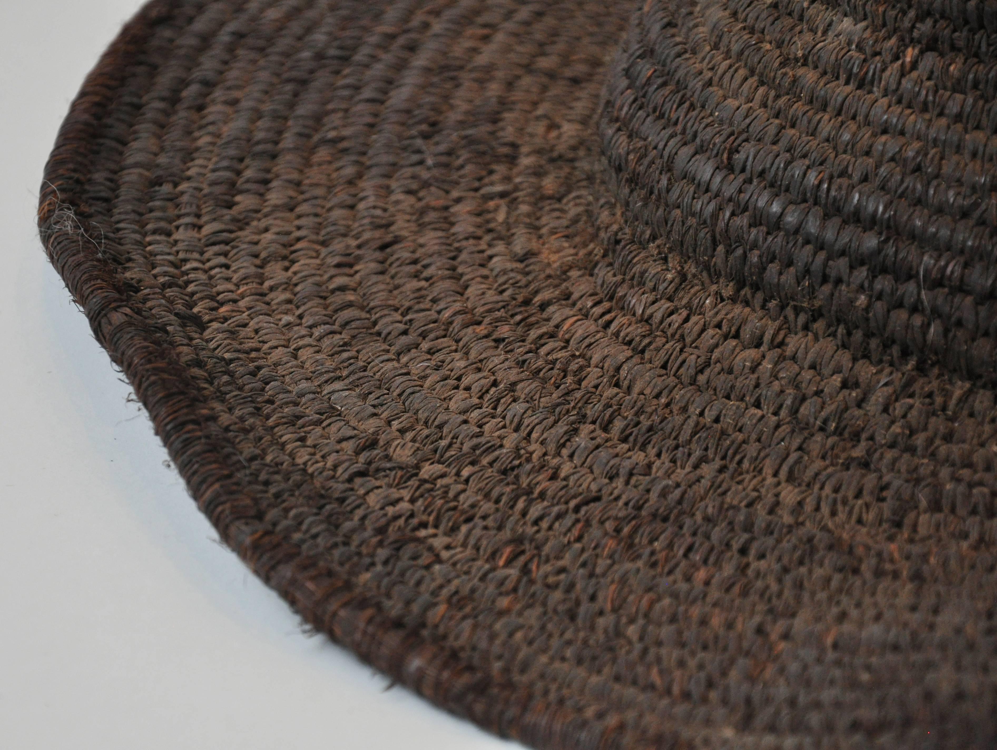 Early 20th Century Woven African Hat from Cameroon In Good Condition In Chicago, IL