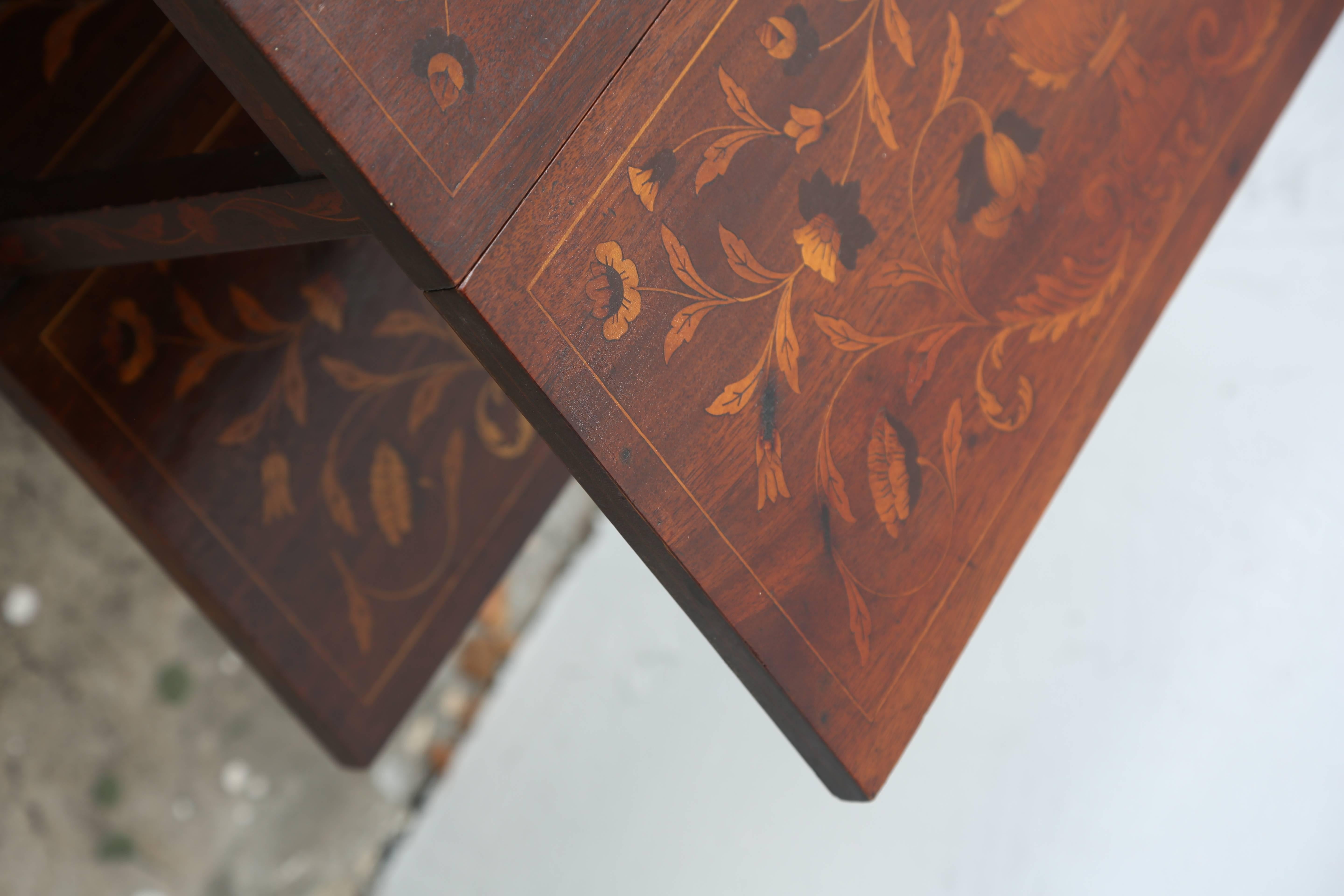 English 19th Century Drop-Leaf Table with Dutch Marketry Inlay 