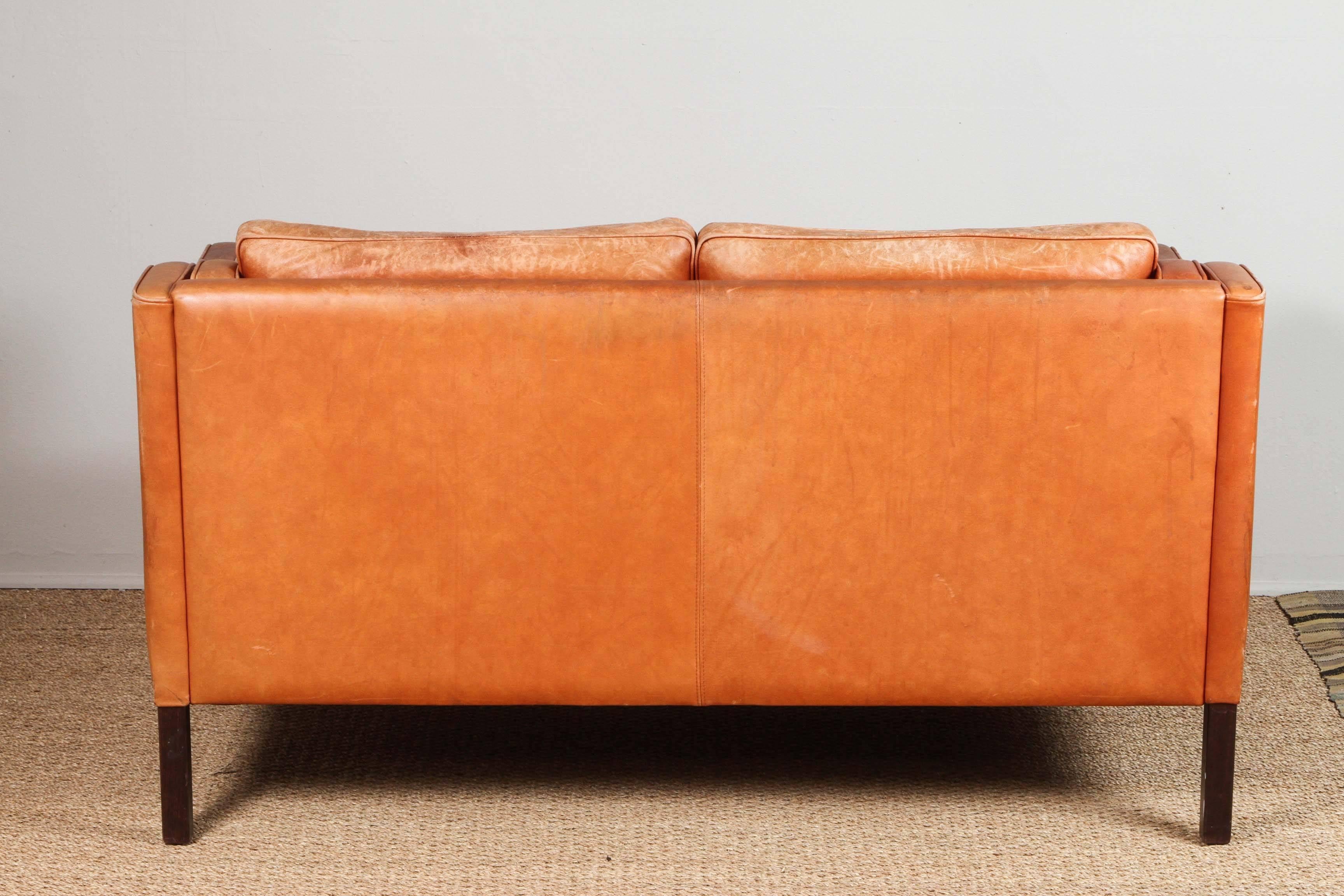 Mid-Century Modern Børge Mogensen Mid-Century Leather Loveseat, Burnt Orange Leather For Sale