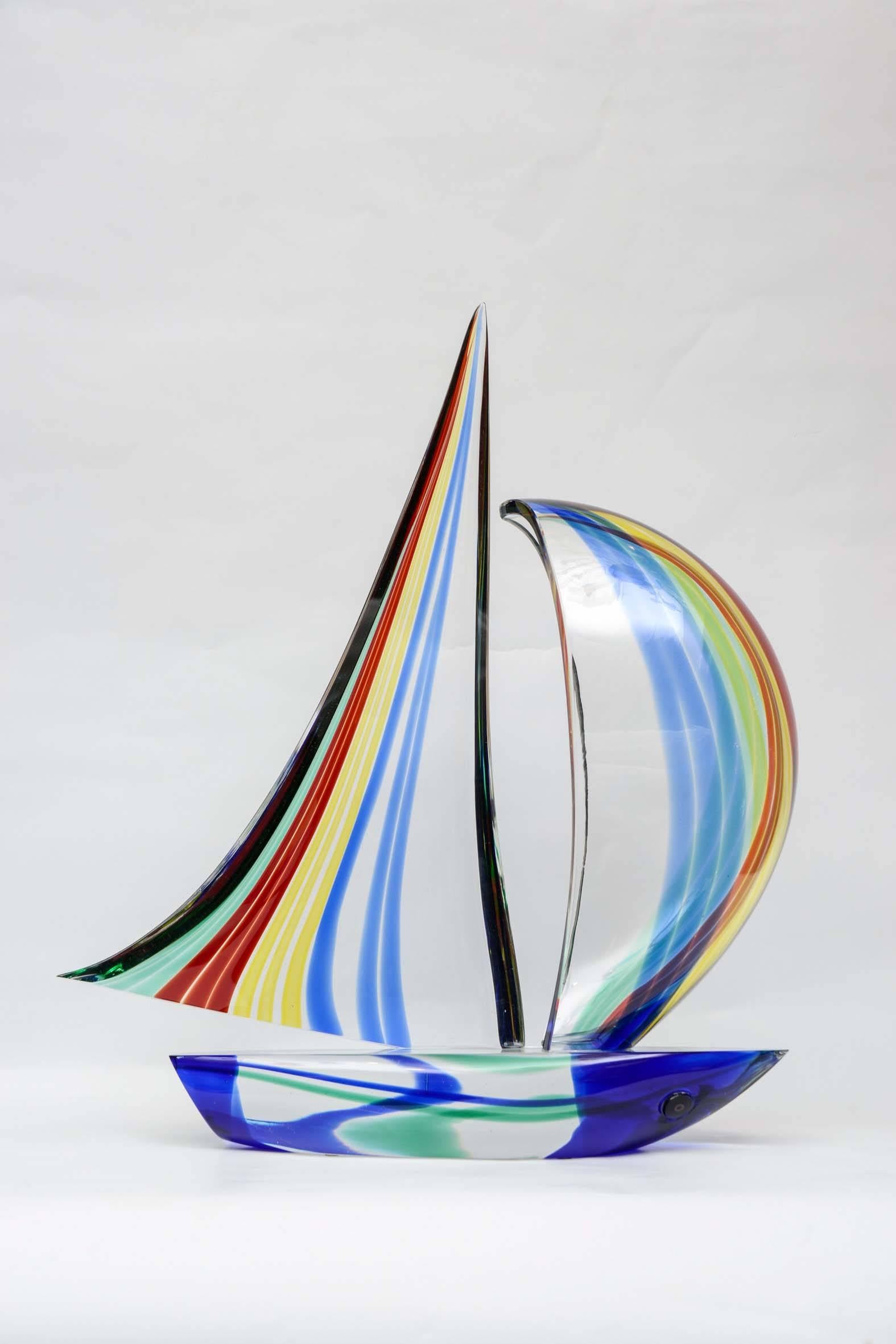 Sculpture boat in Murano glass.