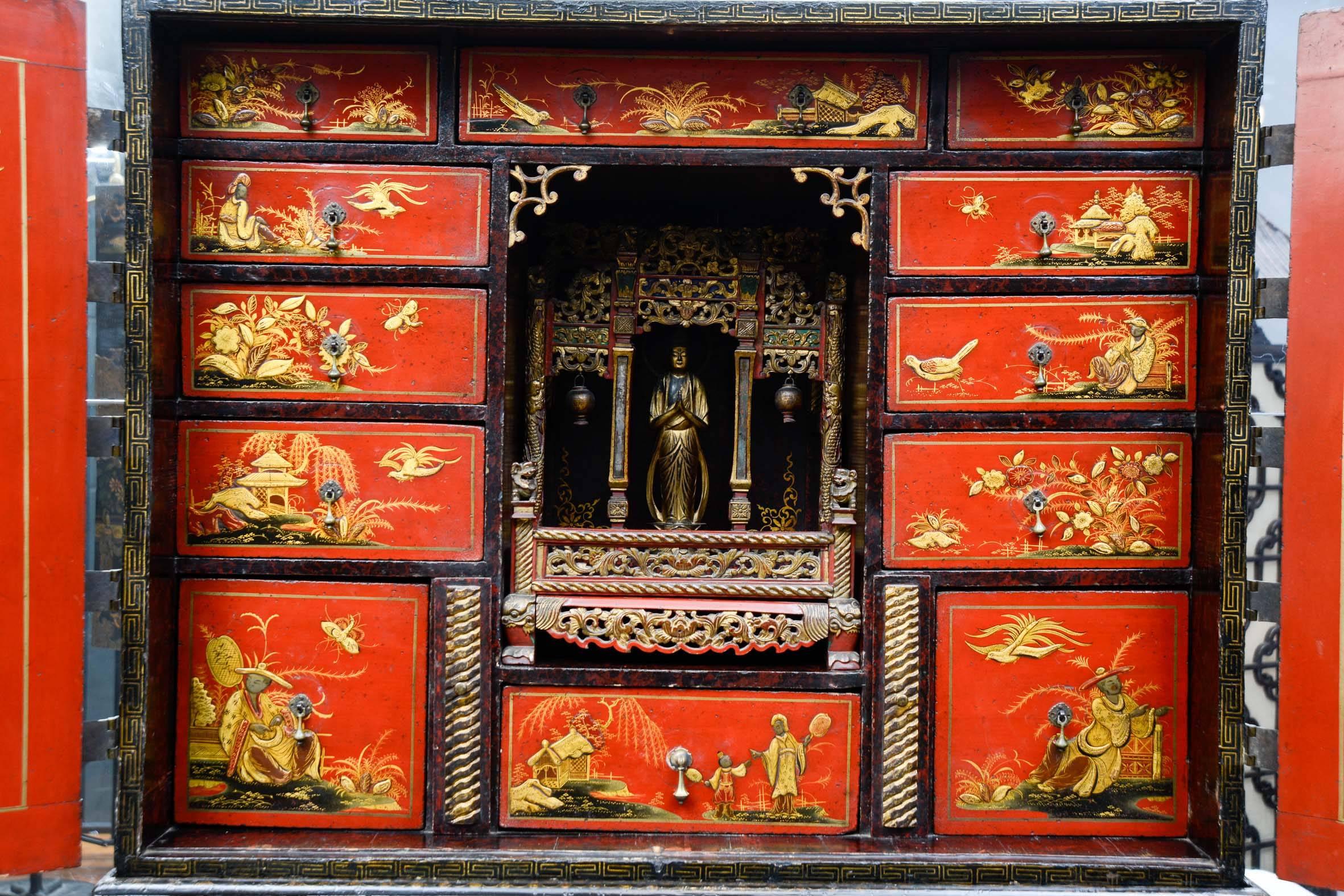 Wood Very Delicate Chinese Cabinet