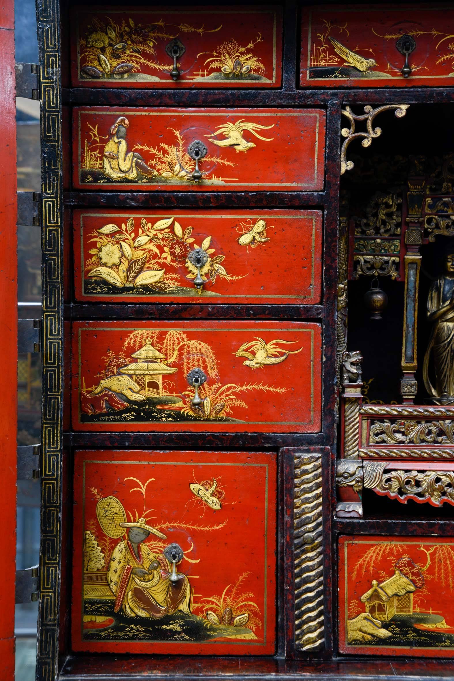 Very Delicate Chinese Cabinet 3