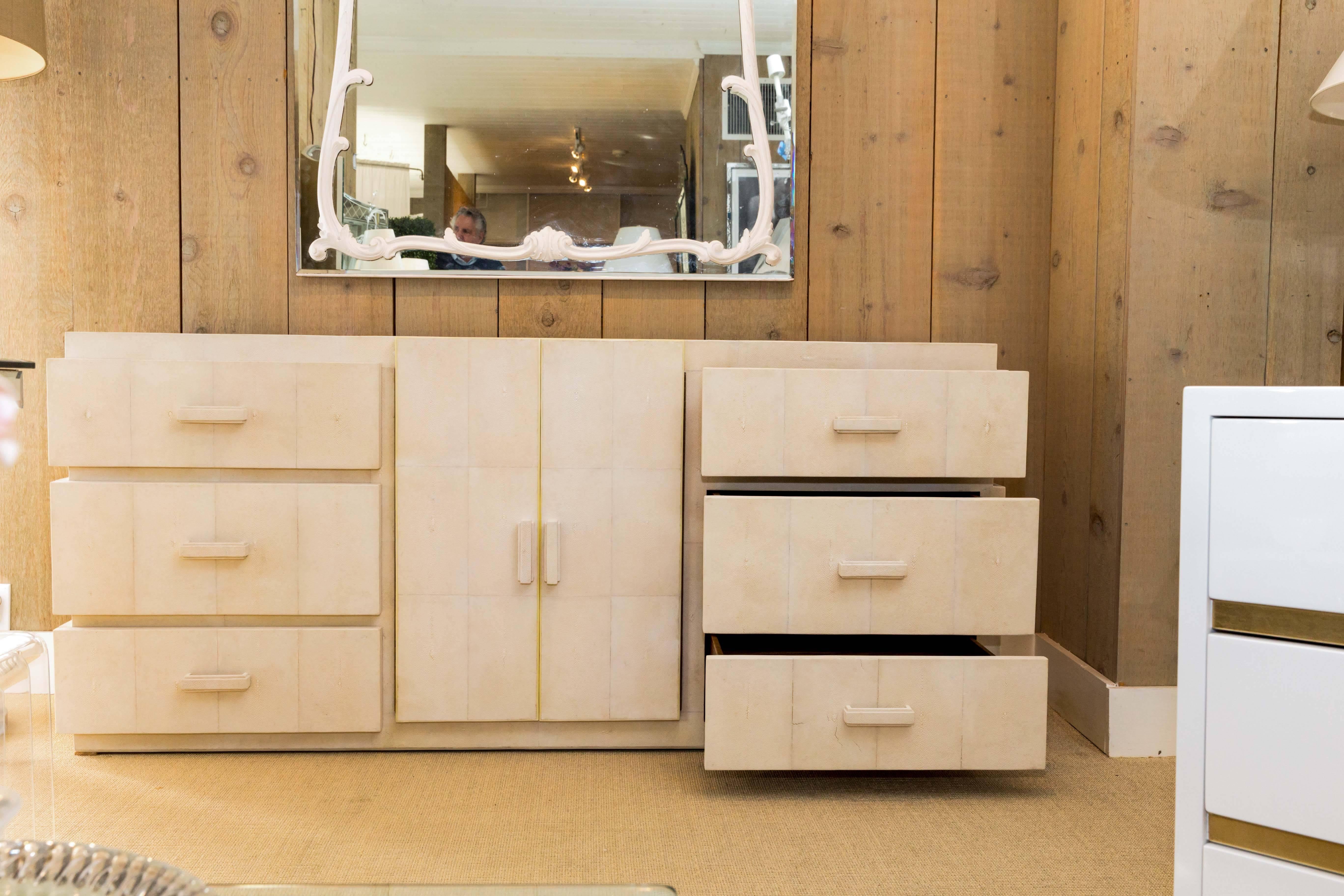 Contemporary Beautiful White Shagreen Buffet with Six Drawers and Two Cabinet Doors For Sale