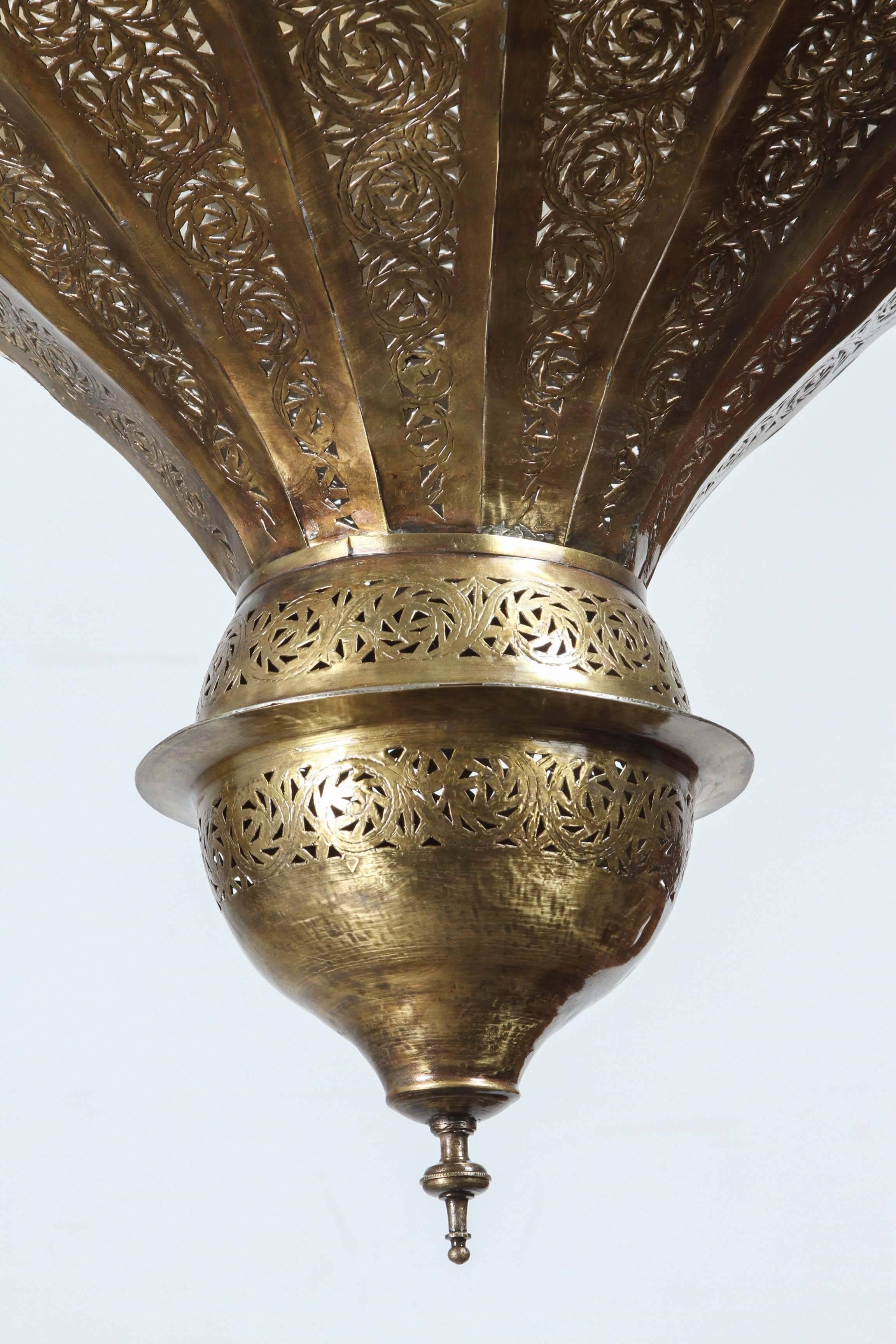 Moorish Brass Moroccan Chandelier in Alberto Pinto Style