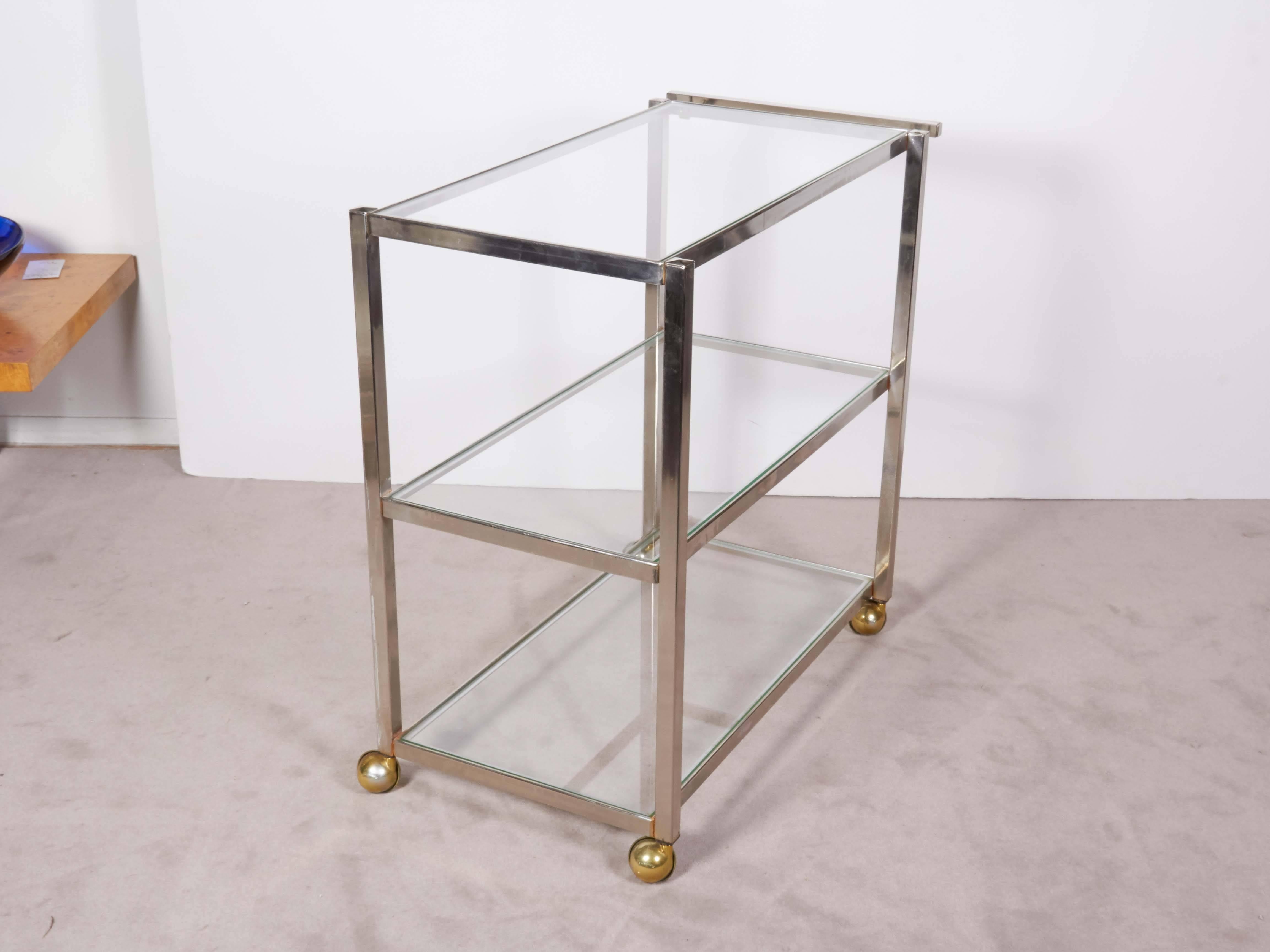 Mid-Century Three-Tier Chrome Bar Cart on Brass Casters In Good Condition In New York, NY