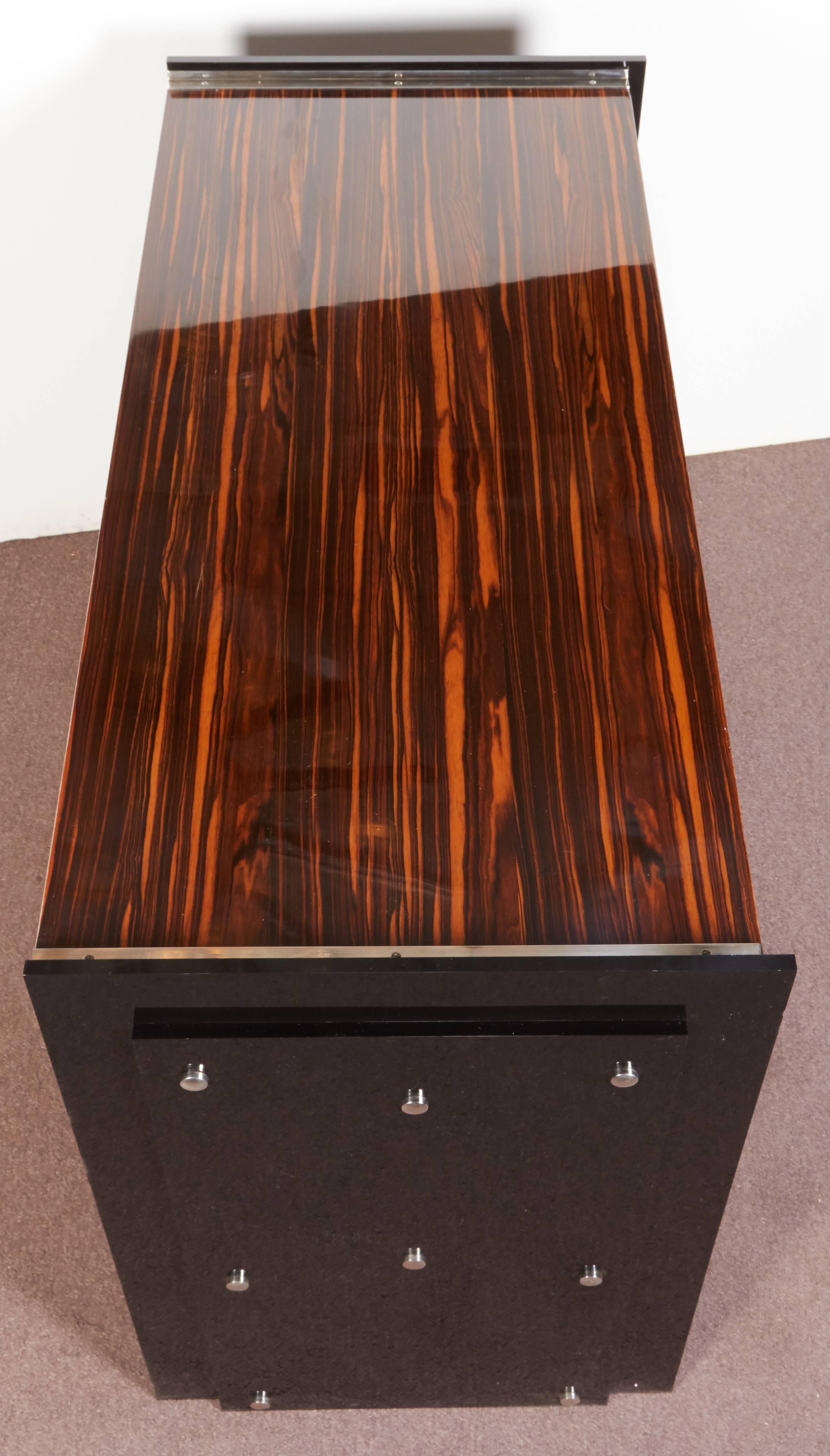 Pair of fabulous French Macassar Ebony and Black Plexi Cabinets In Good Condition For Sale In New York City, NY