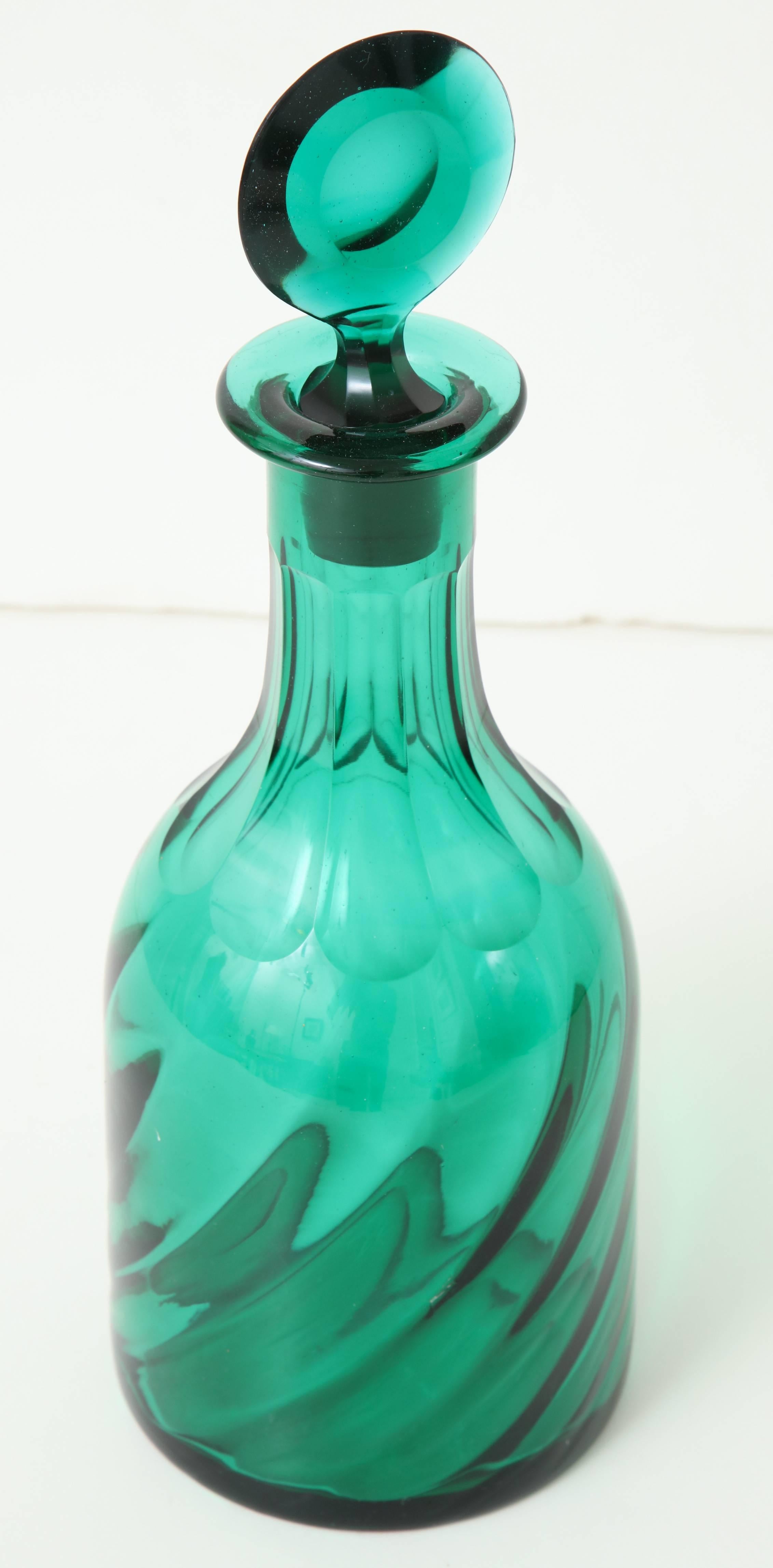 19th Century English Writhen Glass Decanter In Excellent Condition In New York, NY