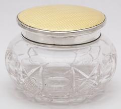 Barattolo per cipria Art Deco in argento sterling e smalto giallo guilloché e cristallo