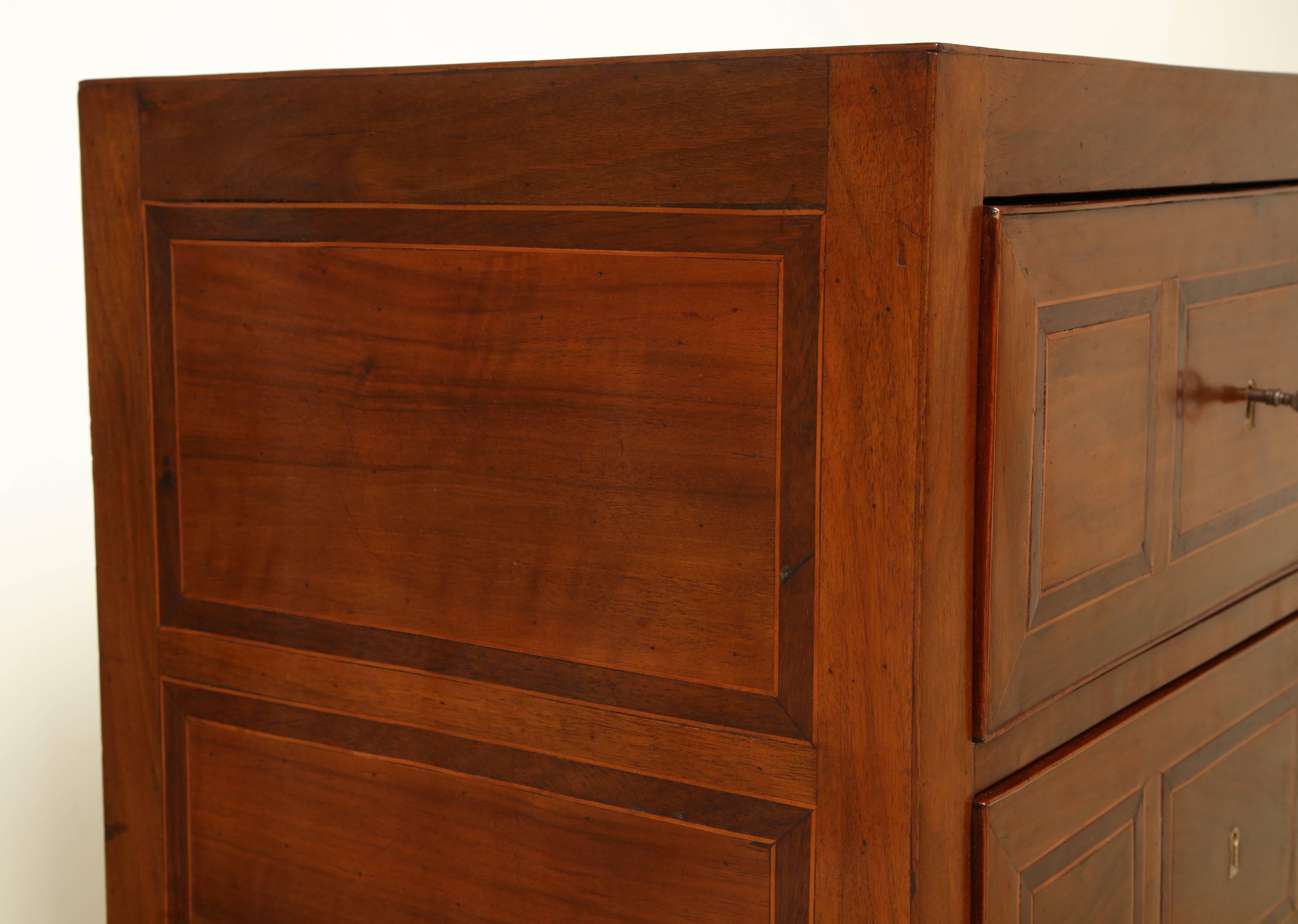 Early 19th Century Italian Two-Drawer Walnut Inlaid Commode 5