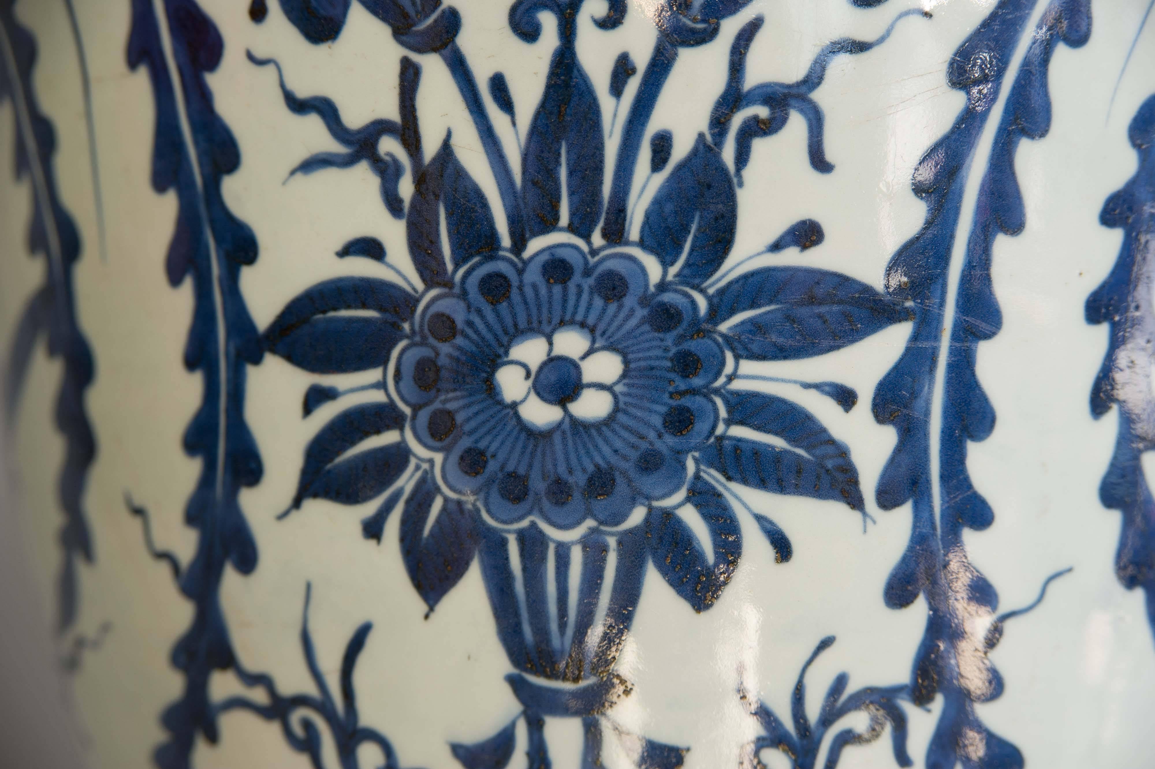 17th Century Lamped Arita Vase 1