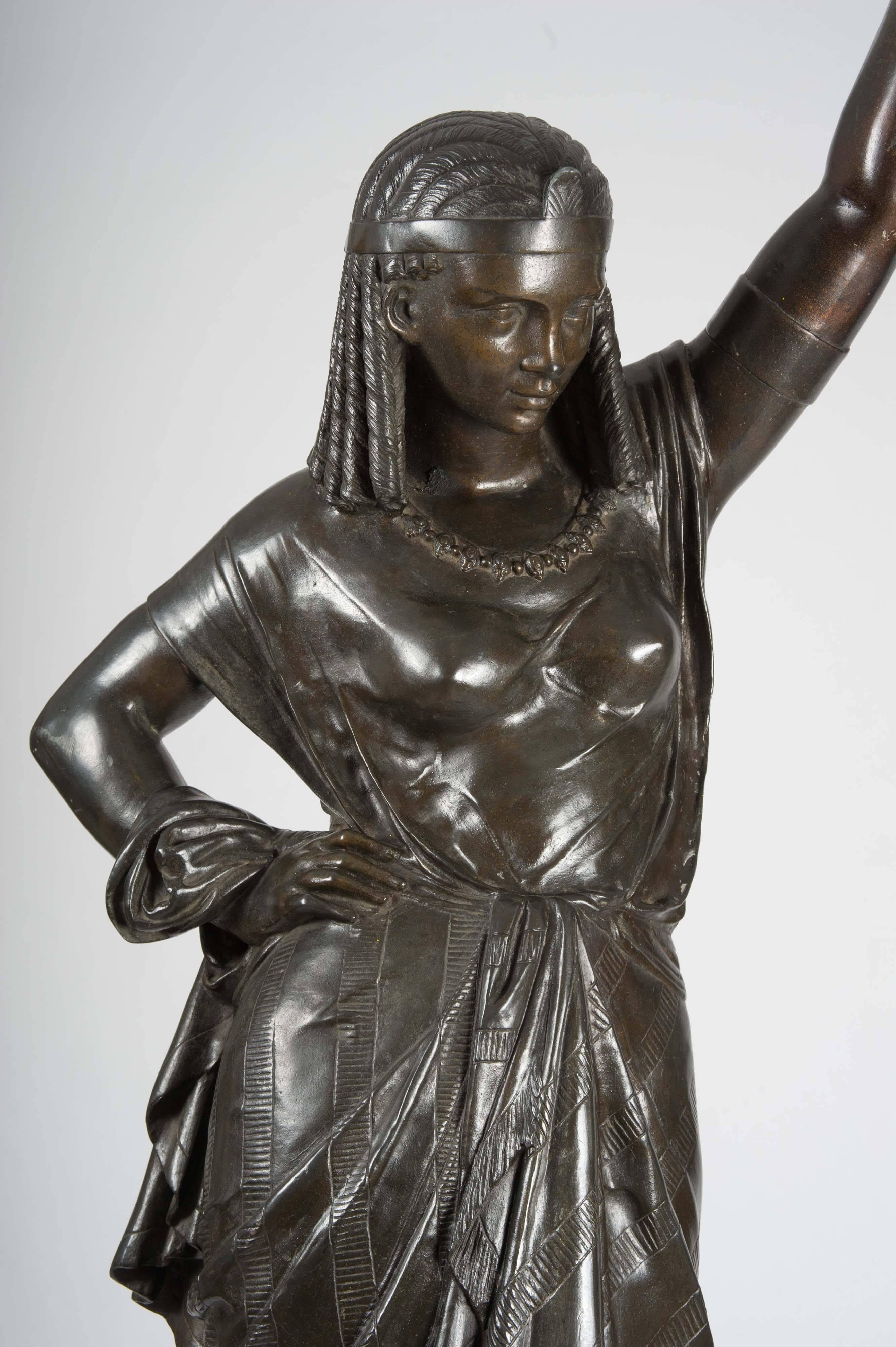 egyptian female statues
