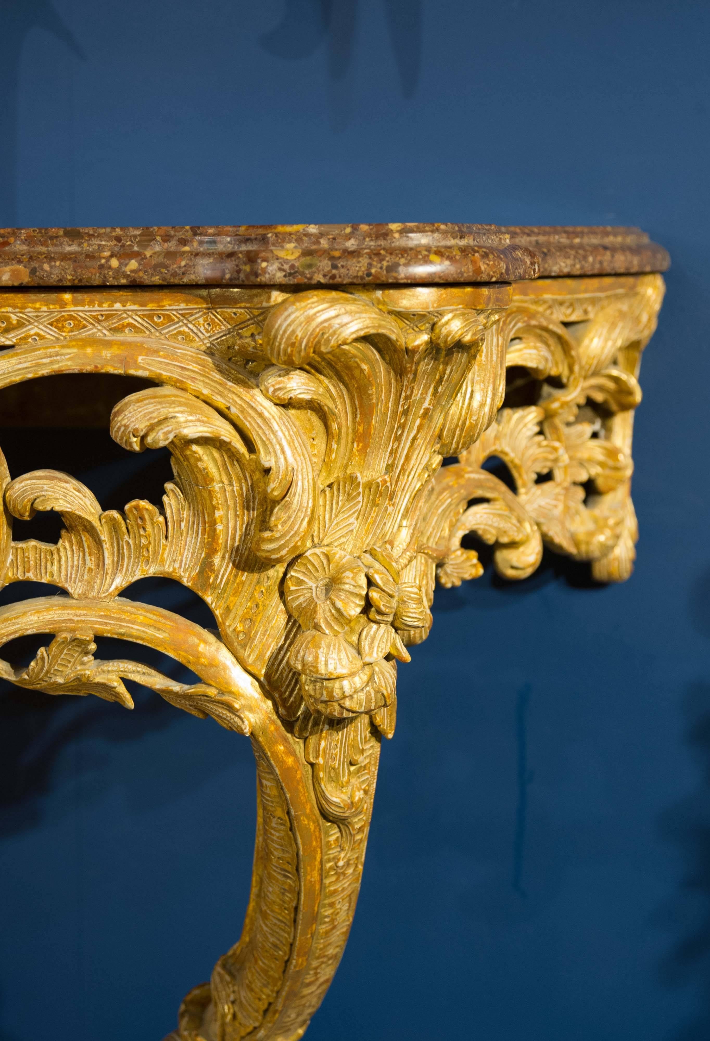 English Late 18th Century Giltwood Console Table with Marble Top