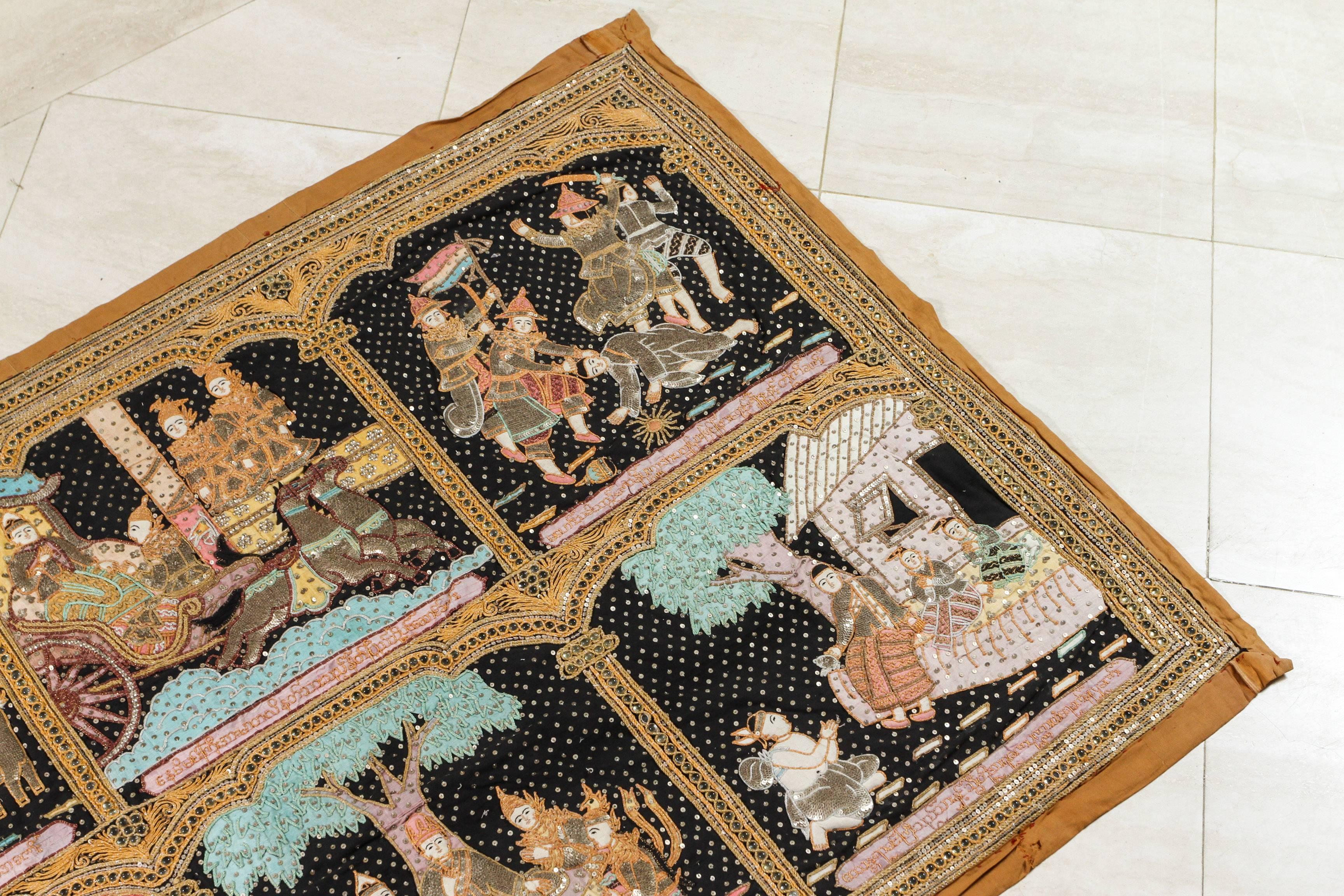 Sud-asiatique Grande tapisserie asiatique vintage birmane Kalaga brodée de perles en vente