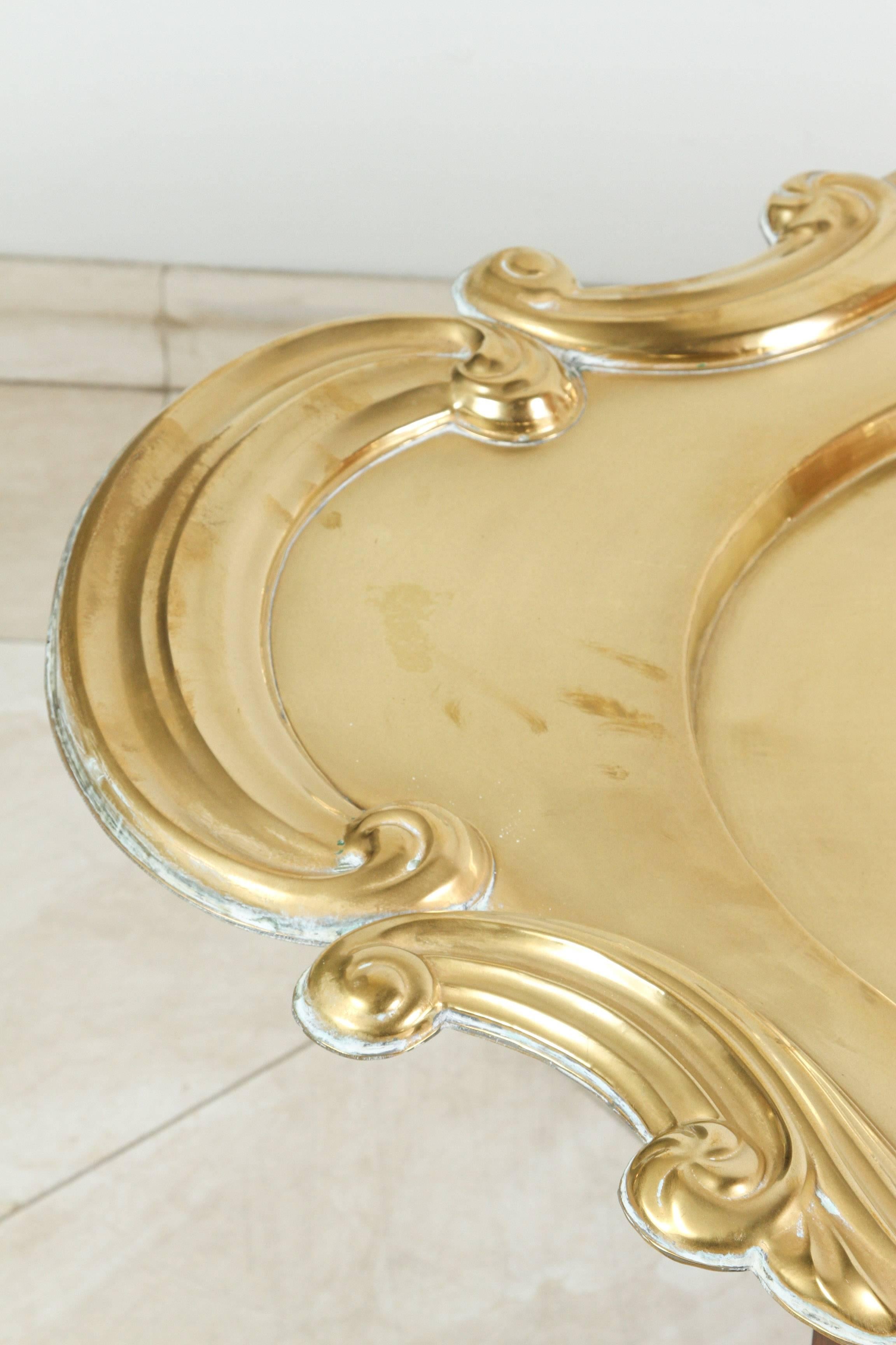 American Hollywood Regency Vintage Oval Brass Tray Moorish Table For Sale
