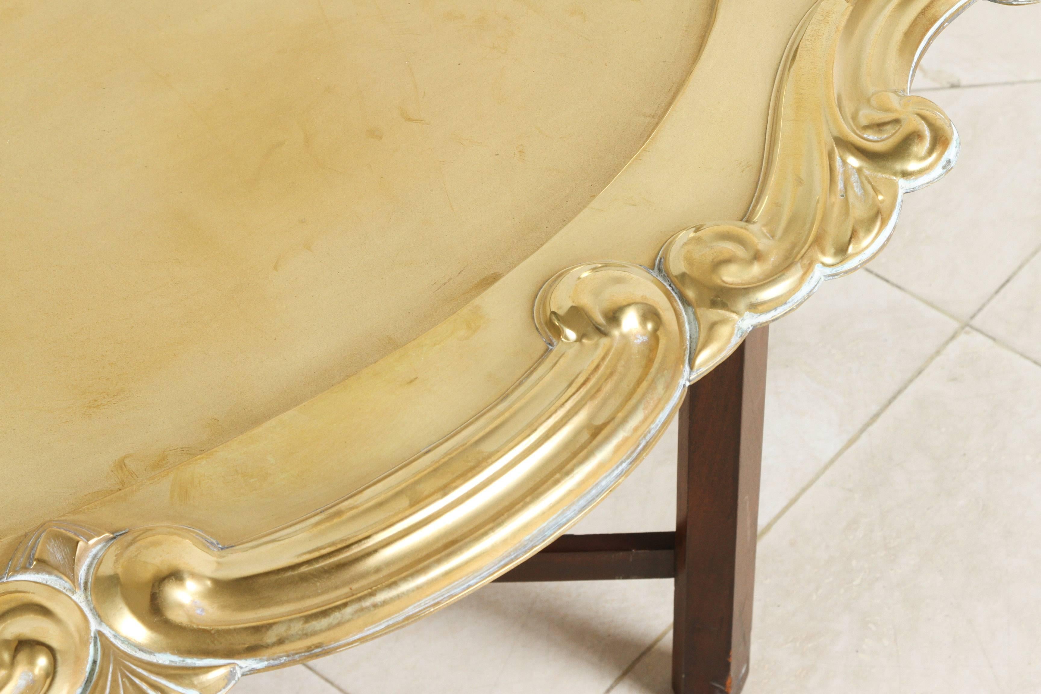 Hollywood Regency Vintage Oval Brass Tray Moorish Table For Sale 2