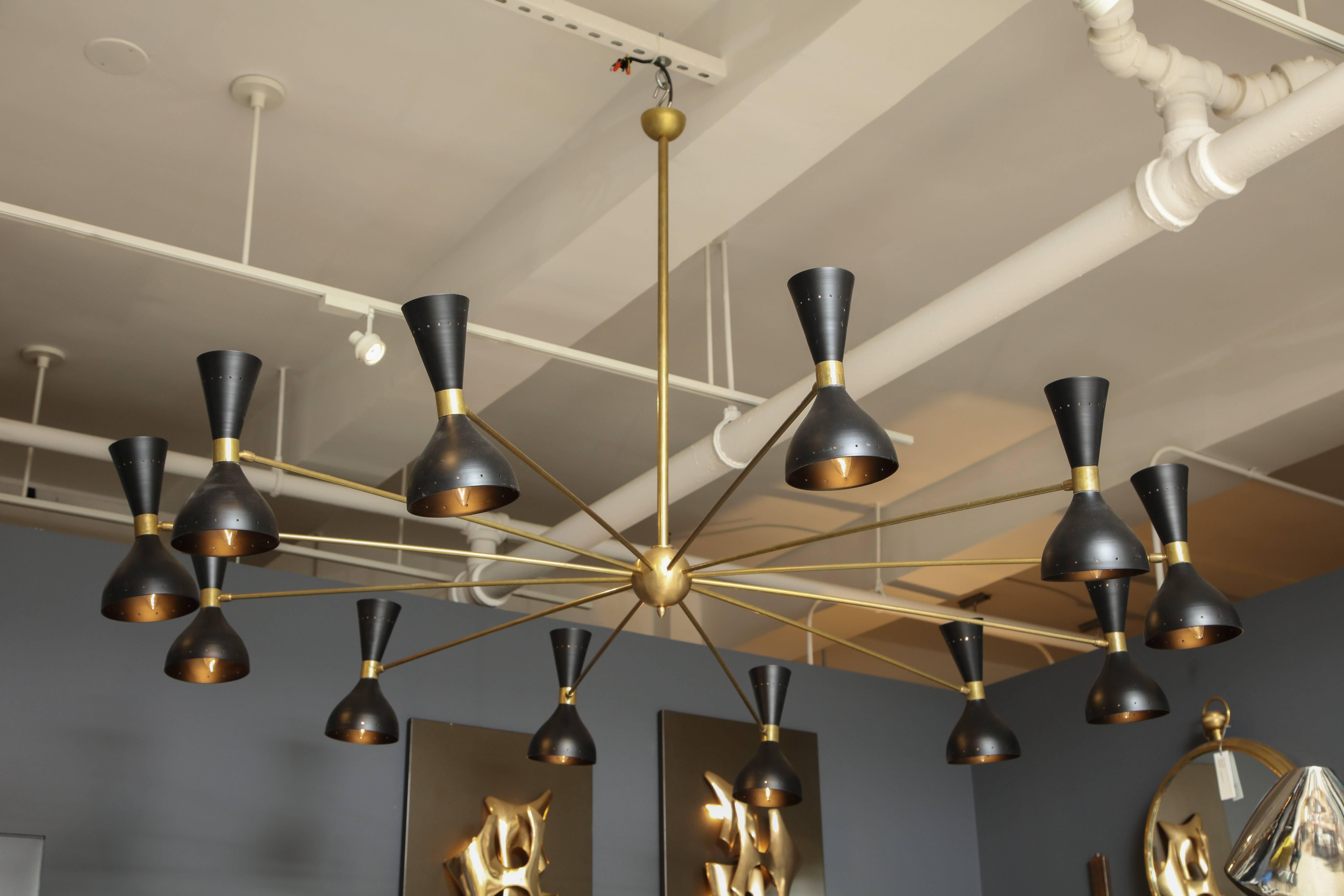 Mid-Century Modern Large Black Lacquer and Brass Chandelier in the style of Stilnovo For Sale