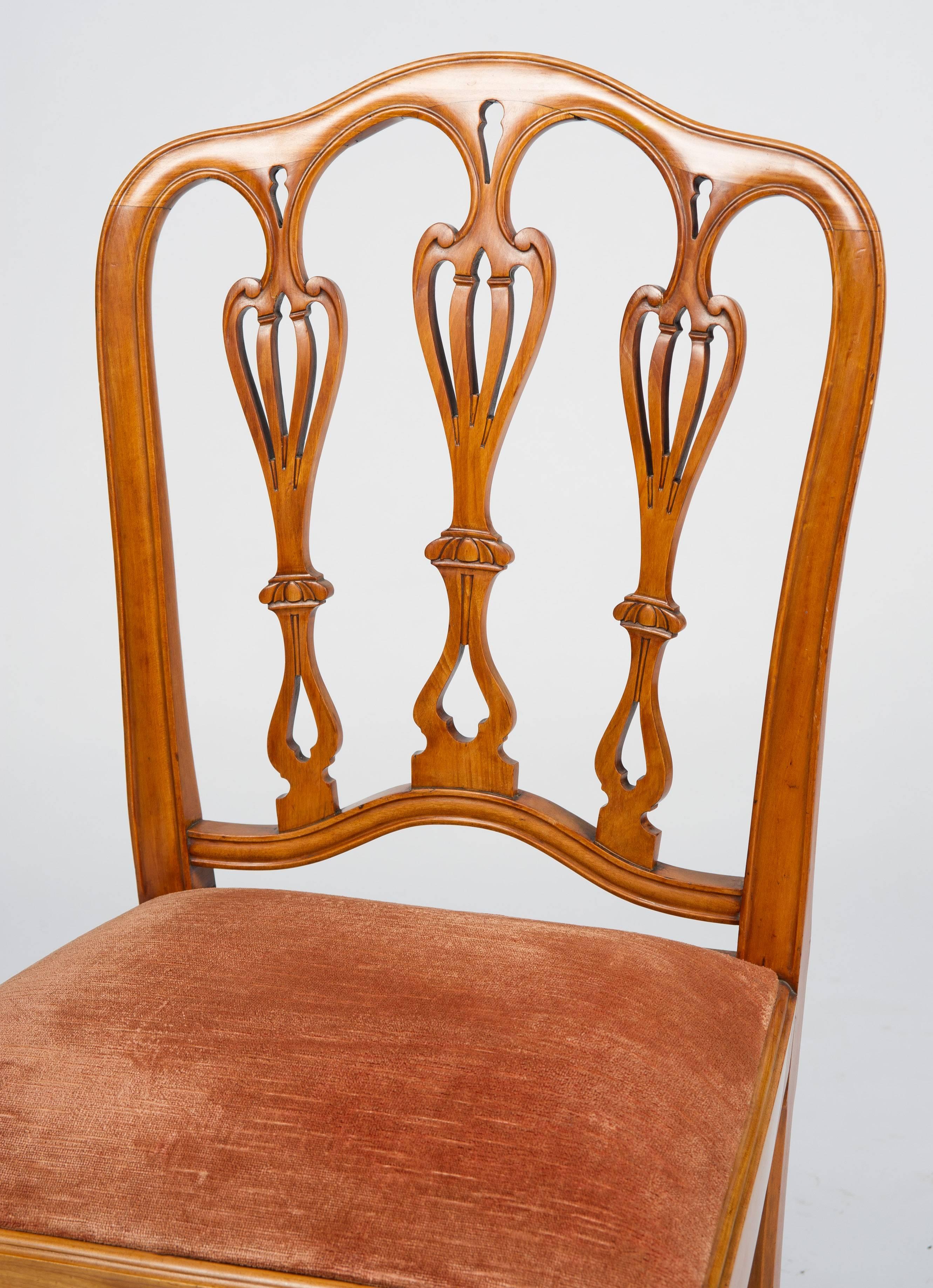 Rare Pair of George II Period Satinwood Chairs In Good Condition In Brighton, Sussex
