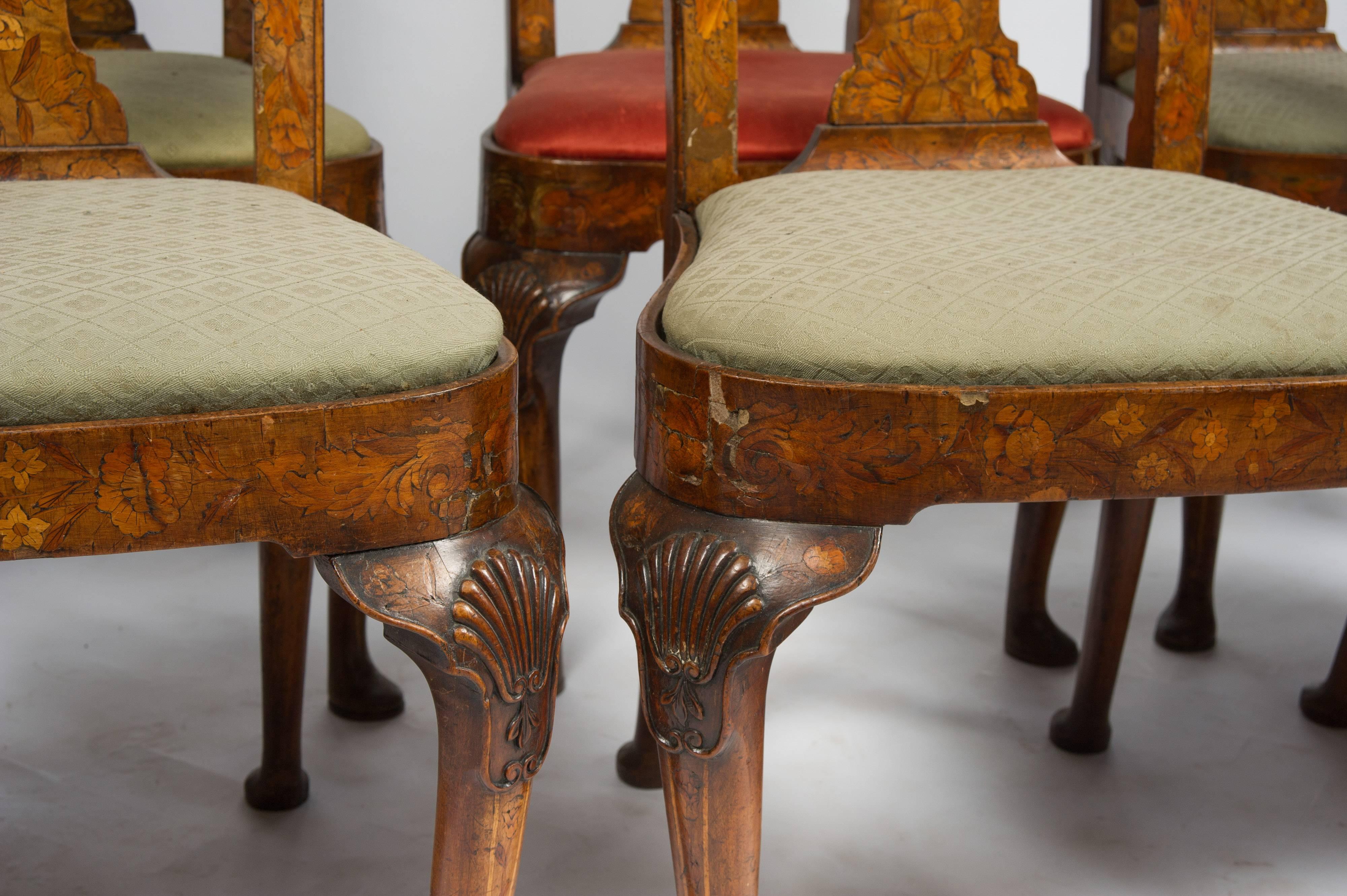 Marqueterie Ensemble de six chaises en marqueterie néerlandaise du 18ème siècle en vente