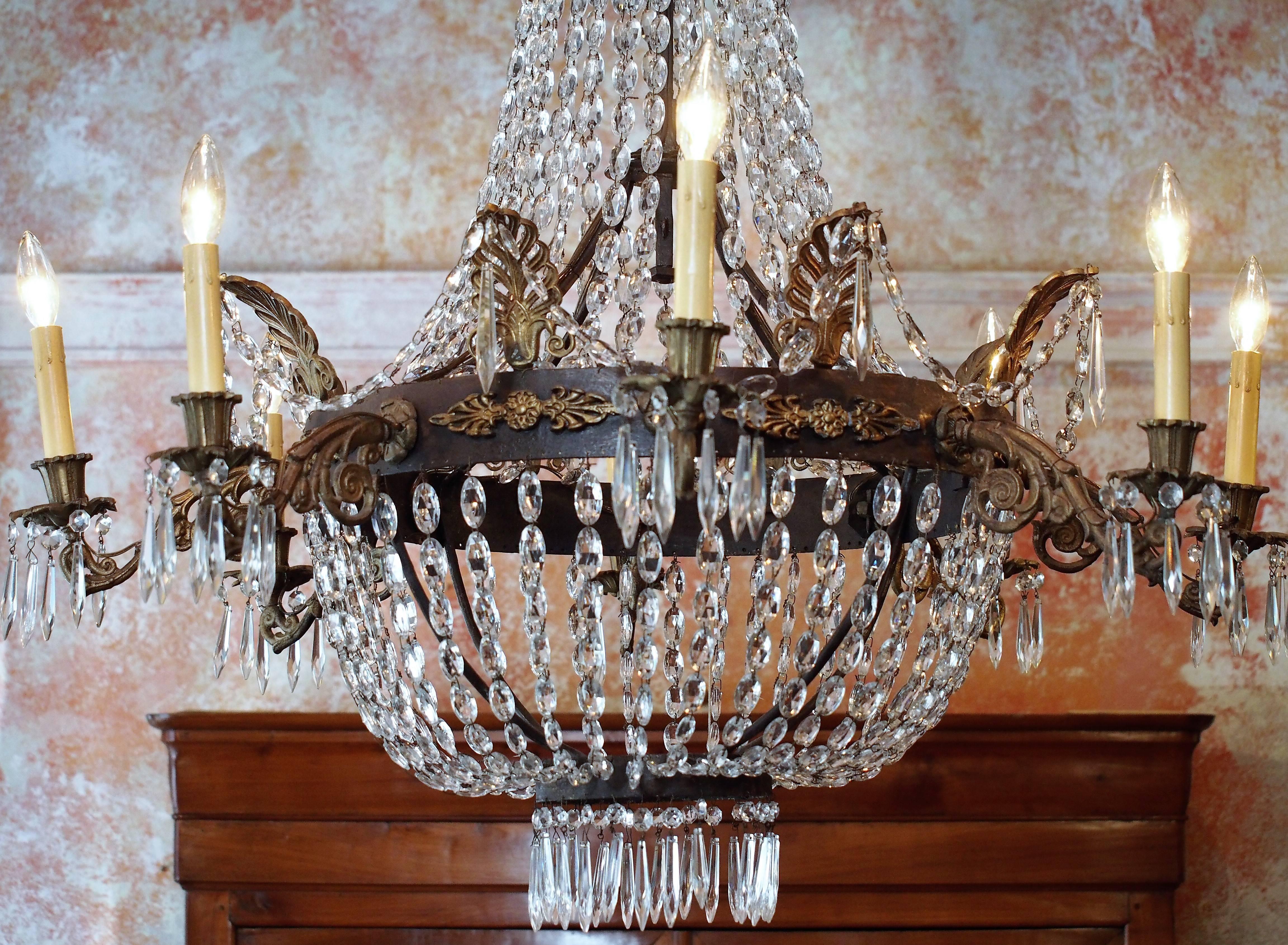 Antique French Empire Crystal and Bronze Eight-Light Chandelier In Good Condition In New Orleans, LA