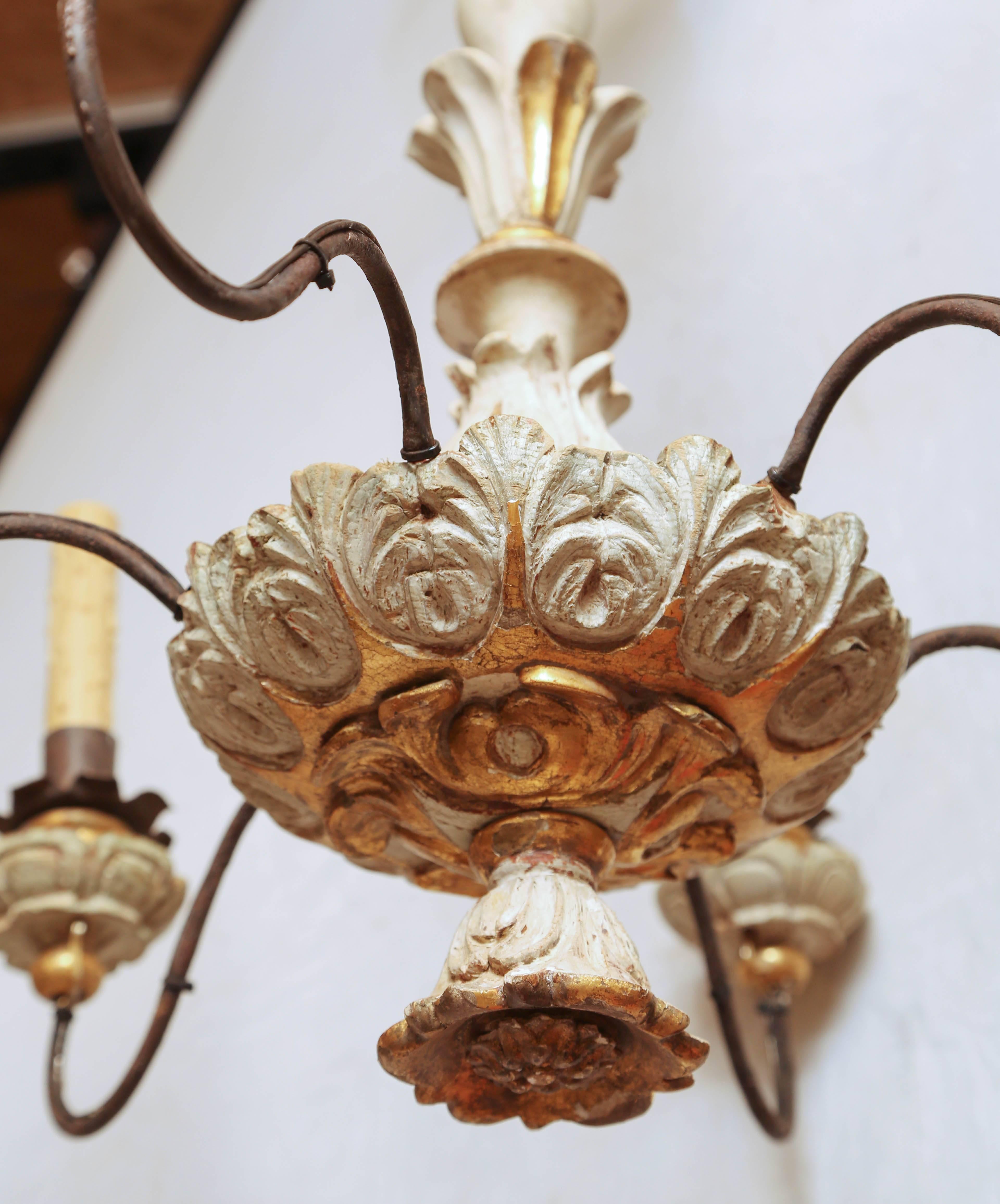 Wood Painted and Parcel-Gilt Italian Six-Arm Chandelier