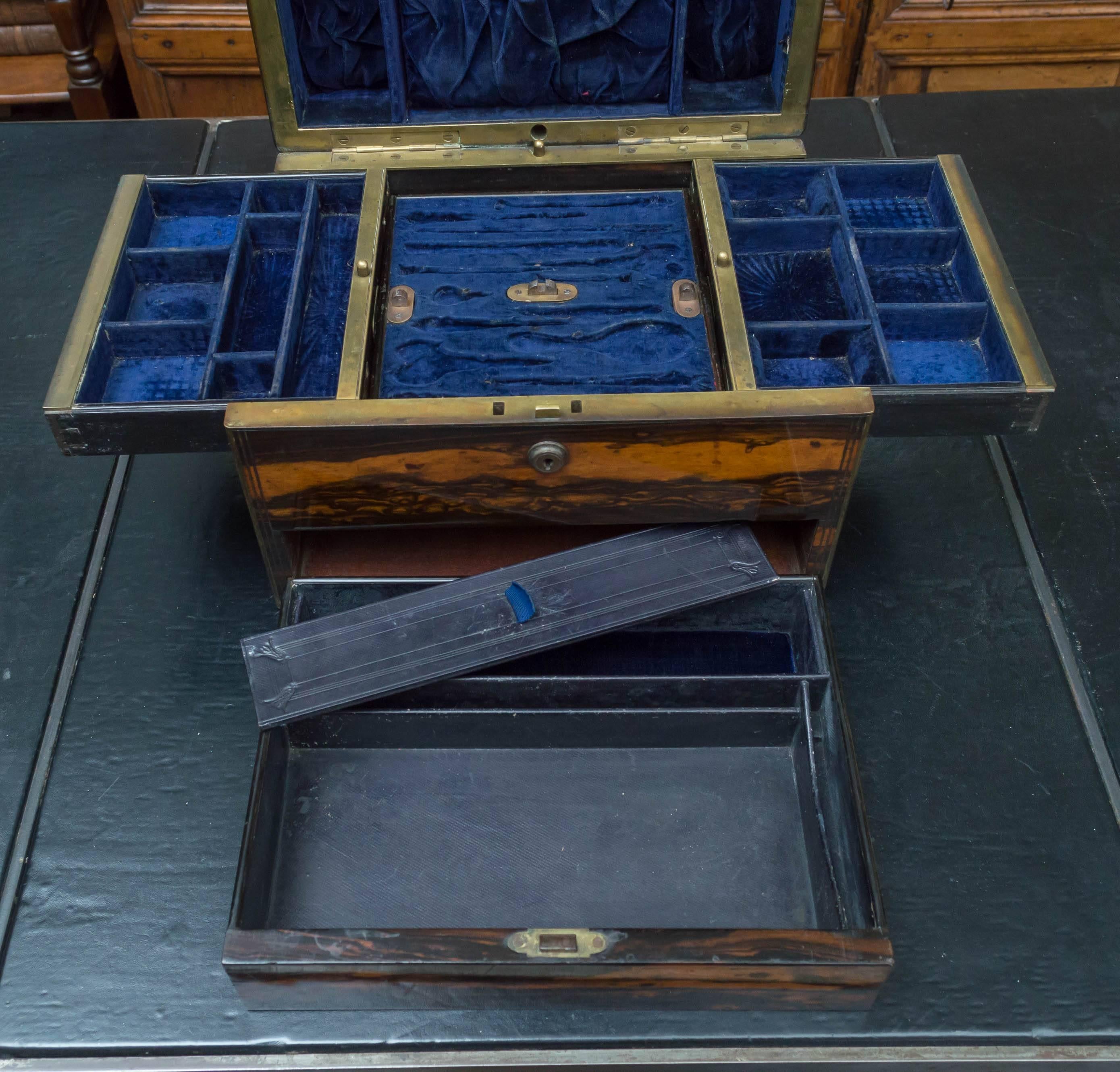 Mid-19th Century English Calamander Wood Gentleman's Dressing Box 1