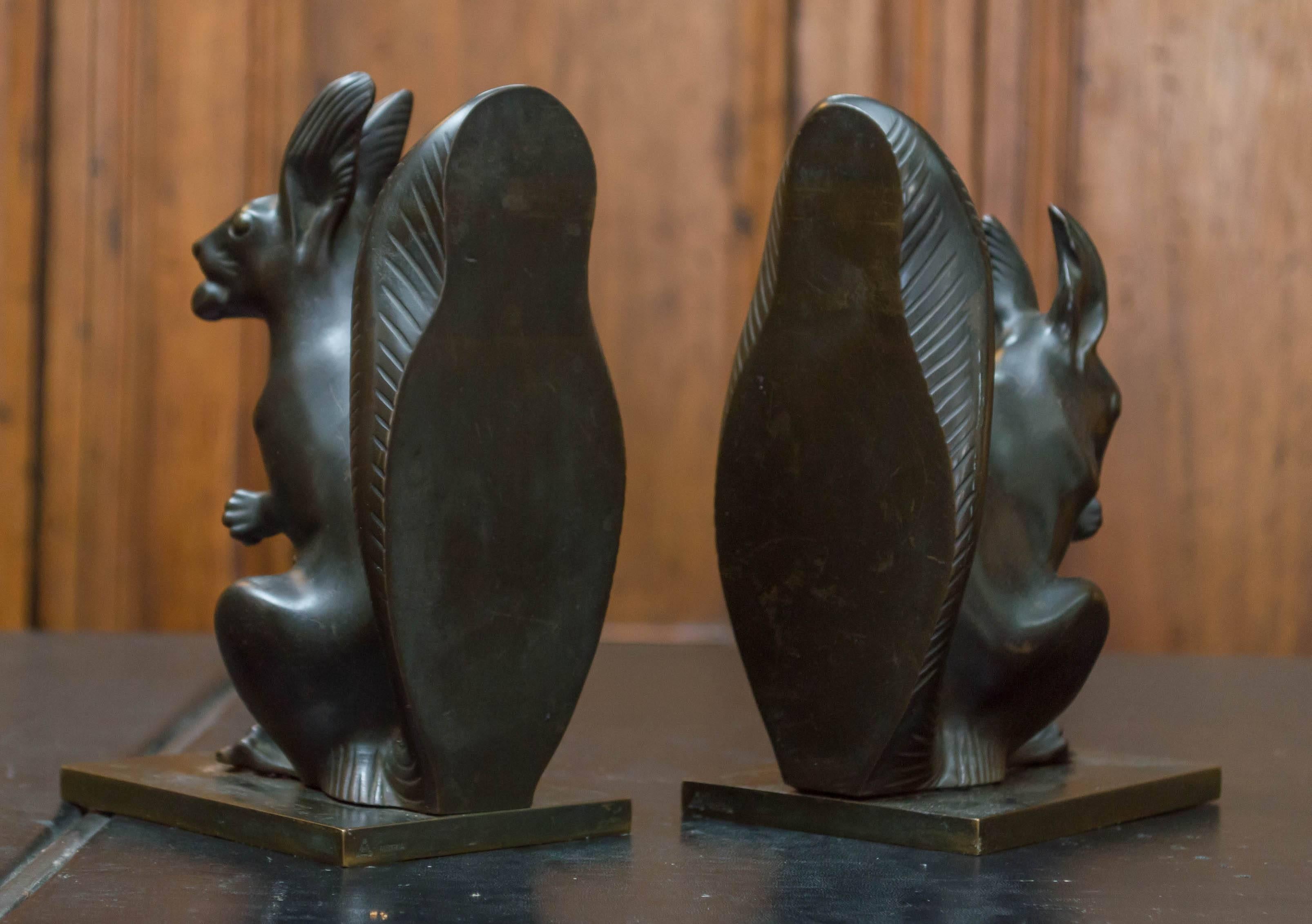 Animated Pair of Austrian Art Deco Bronze Squirrel Bookends, circa 1925 1