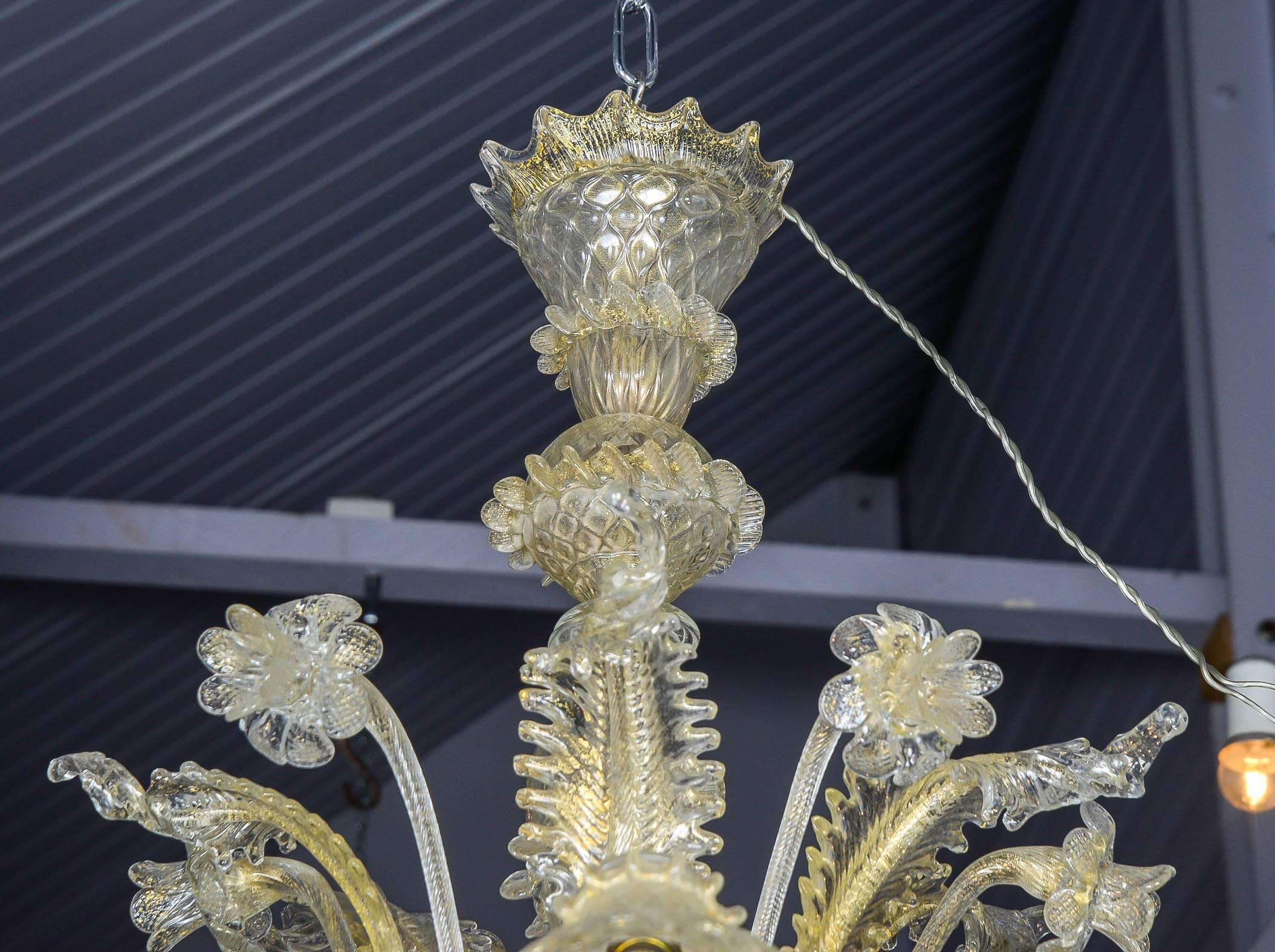 Chandelier in Gold and Transparent Murano Glass with Six Lights In Excellent Condition In Saint ouen, FR