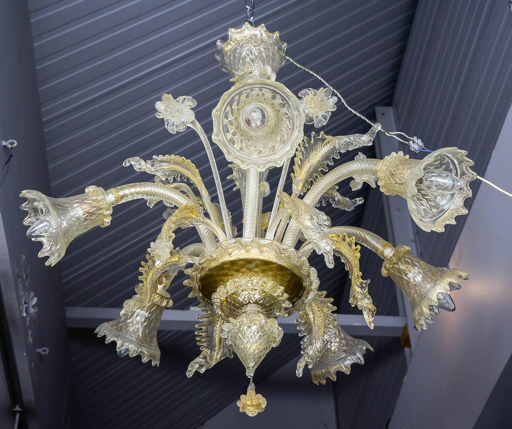 Mid-20th Century Chandelier in Gold and Transparent Murano Glass with Six Lights
