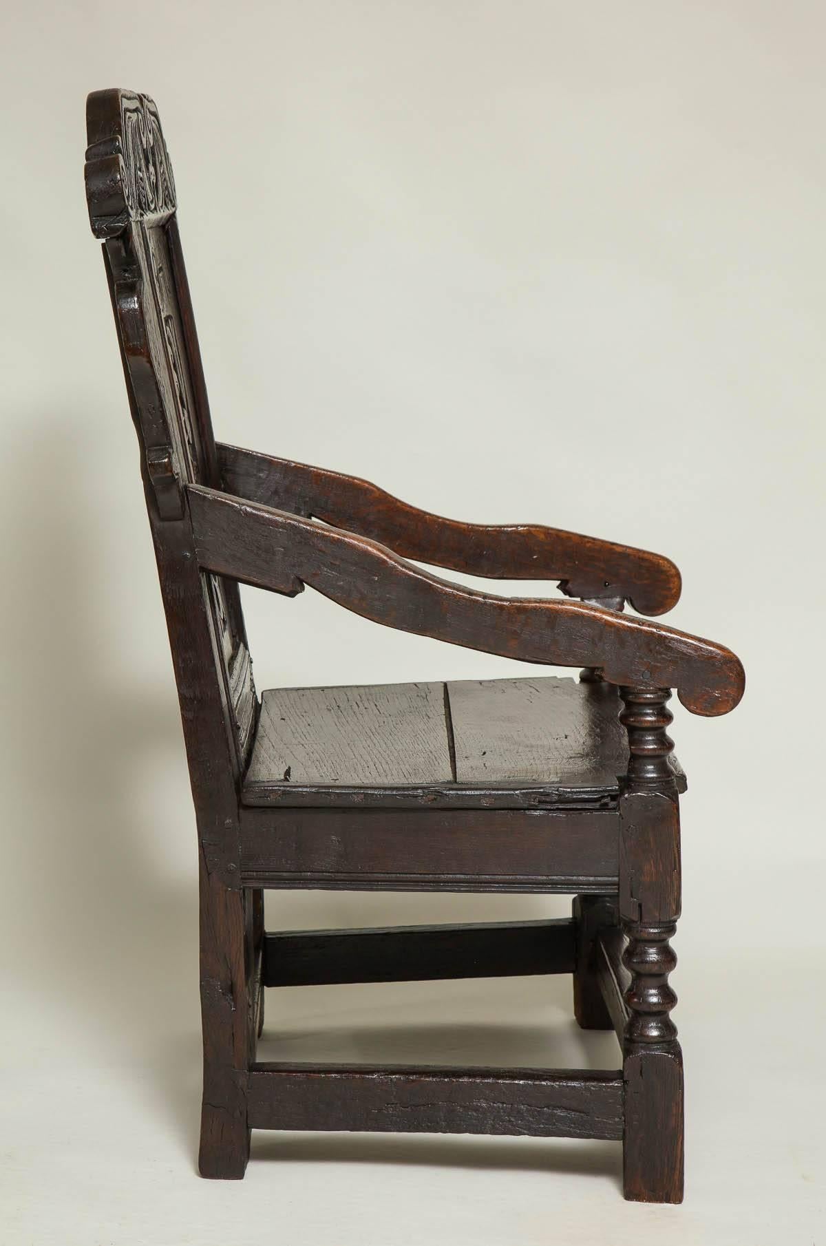 Early English Oak Wainscot Chair In Good Condition In Greenwich, CT