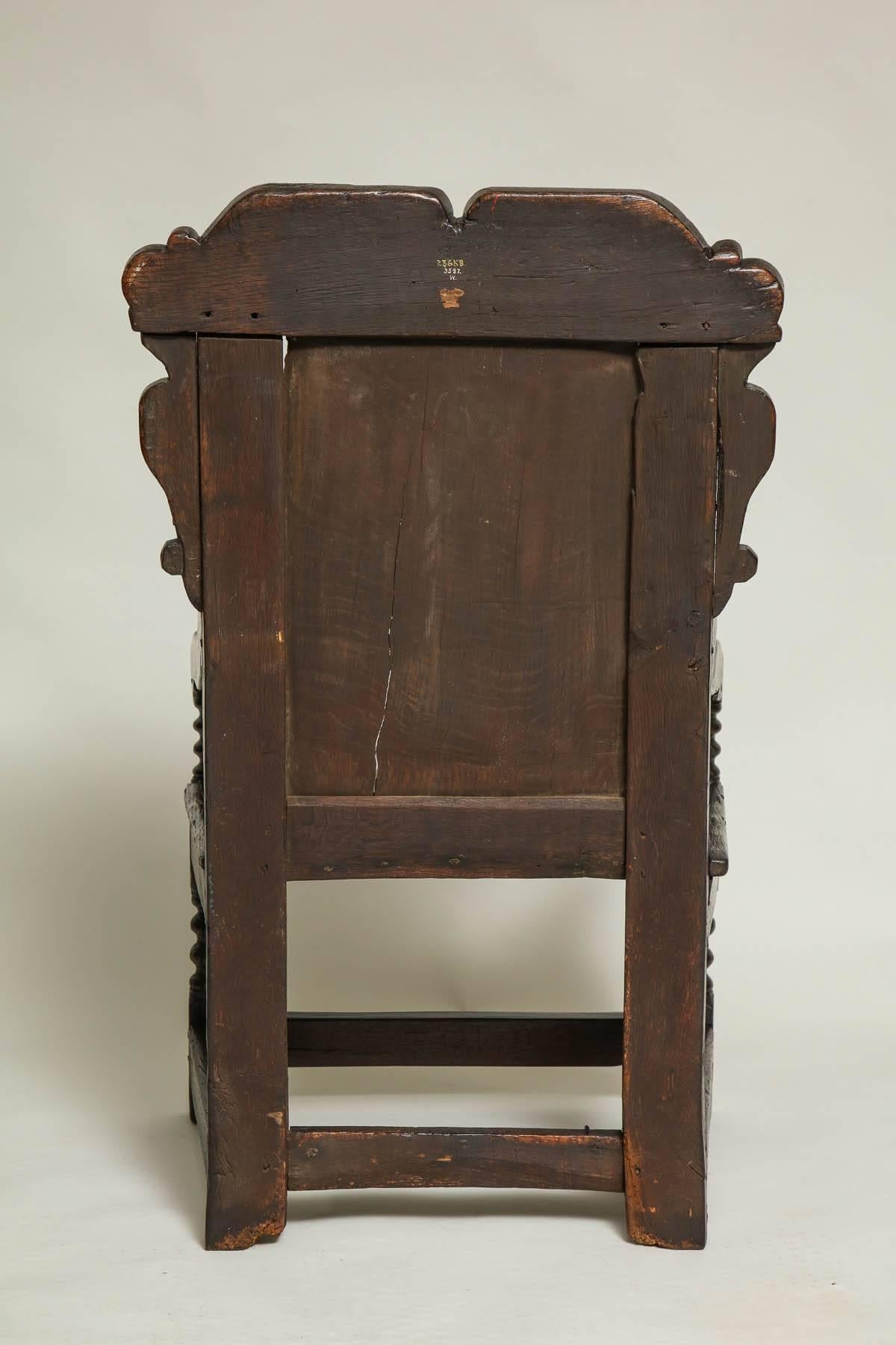 Mid-17th Century Early English Oak Wainscot Chair