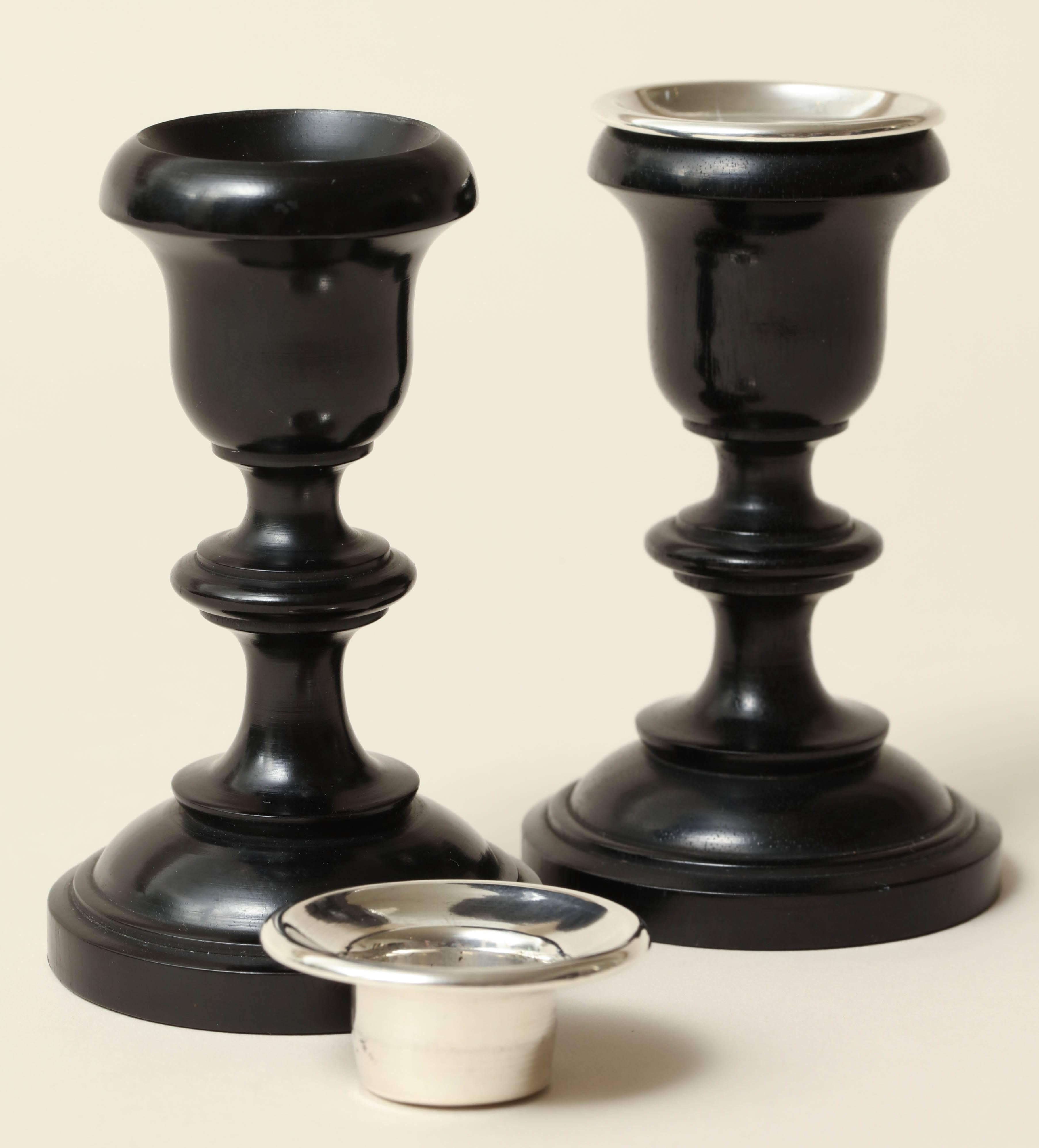 English Art Deco Pair of Ebony and Sterling Silver Candlesticks For Sale 3