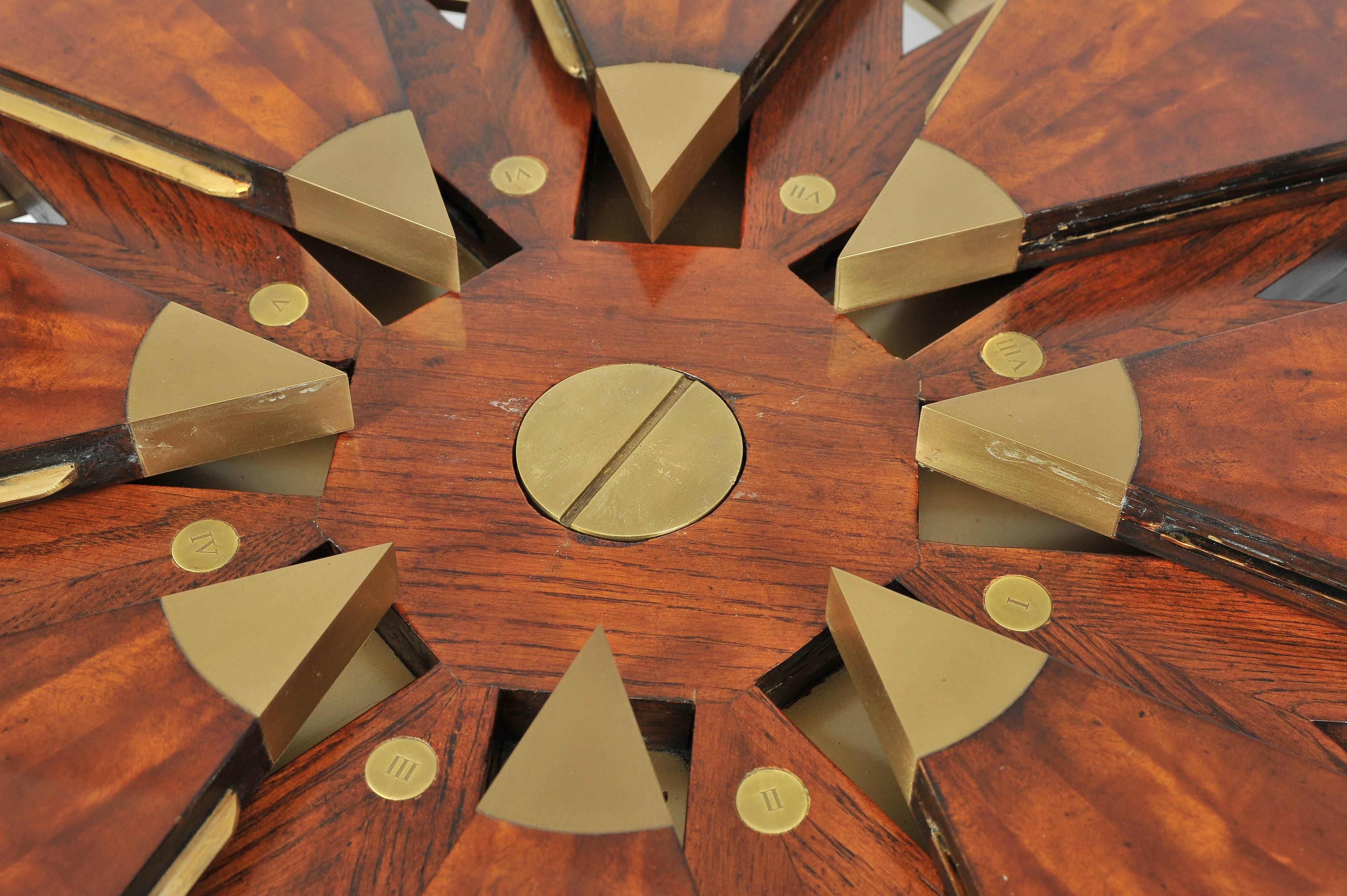 Contemporary Flame Mahogany Extending Circular Dining Table