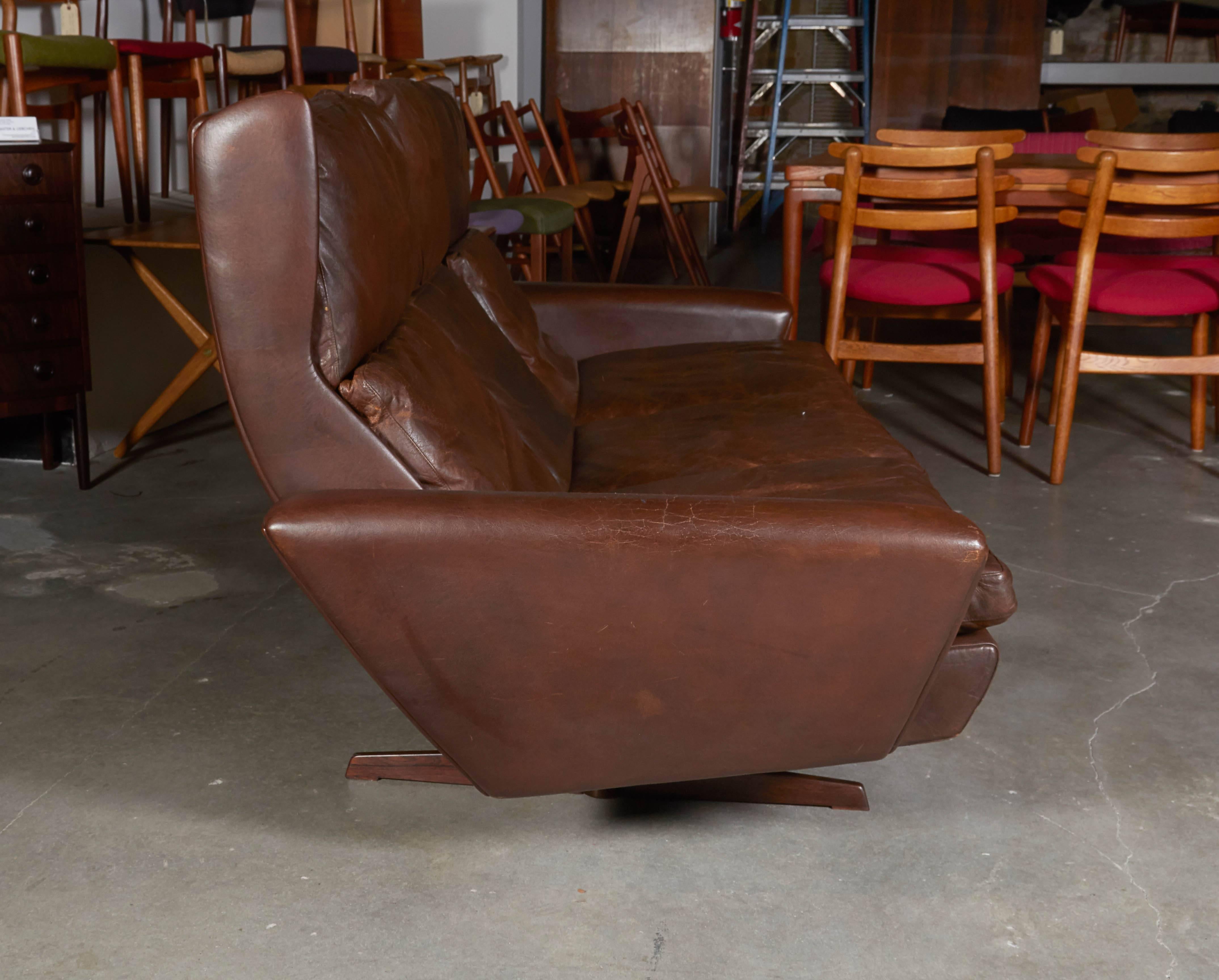 Atomic Brown Leather Sofa by Fredrik Kayser In Excellent Condition In New York, NY