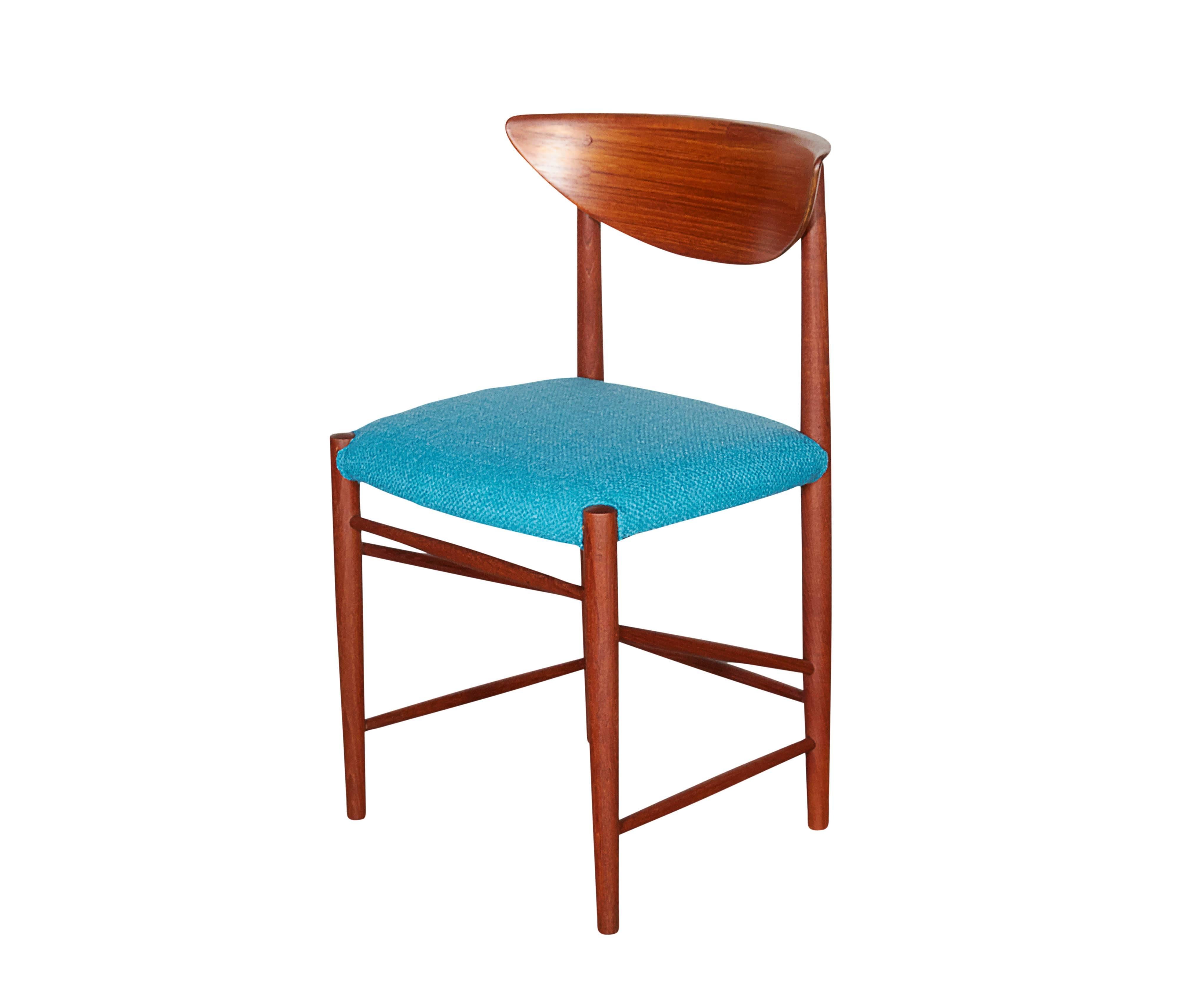 Teak Dining Chairs by Hvidt & Molgaard, Set of 6 In Excellent Condition In New York, NY