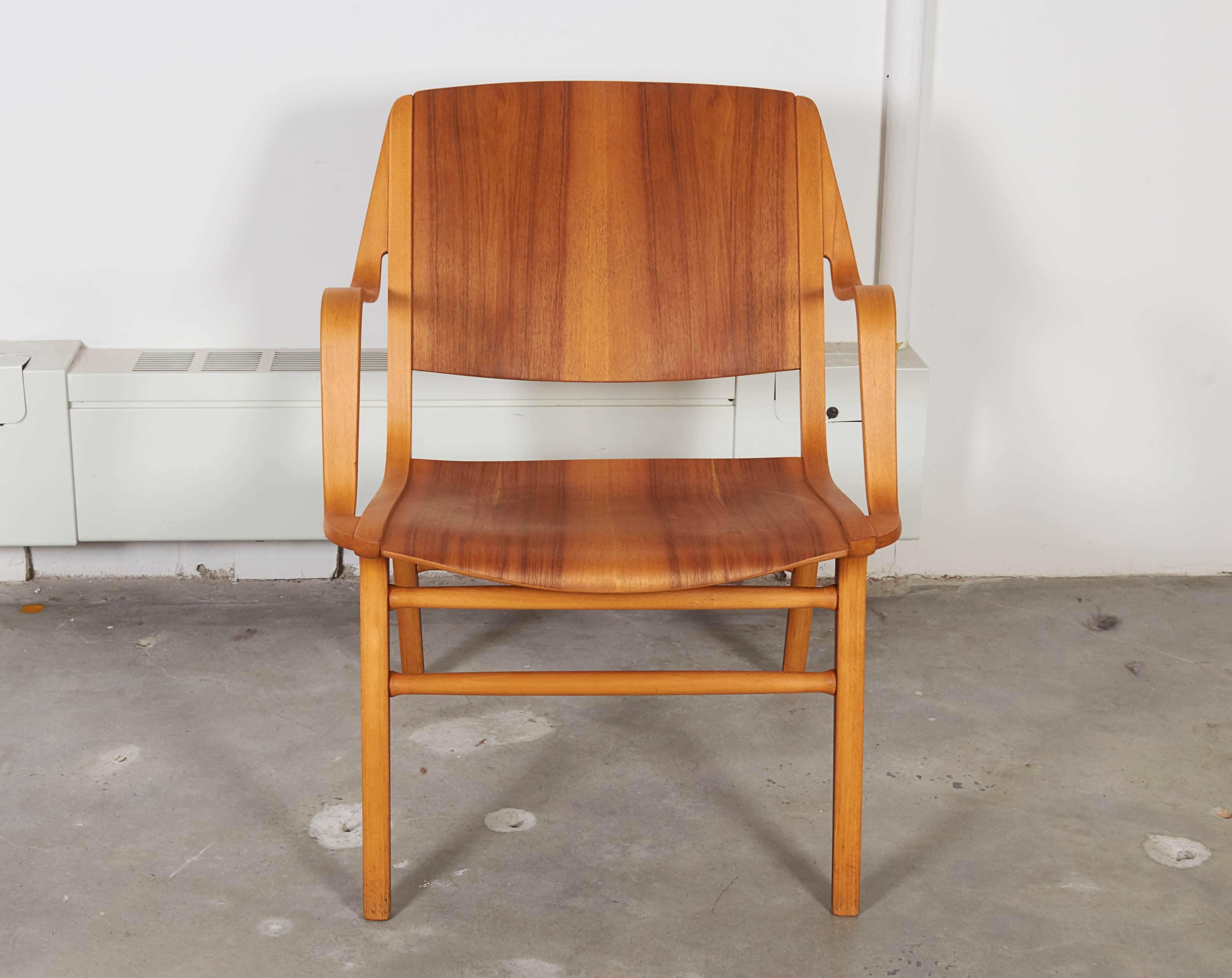 Scandinavian Modern Danish Ax Chair by Hvidt & Molgaard, Pair