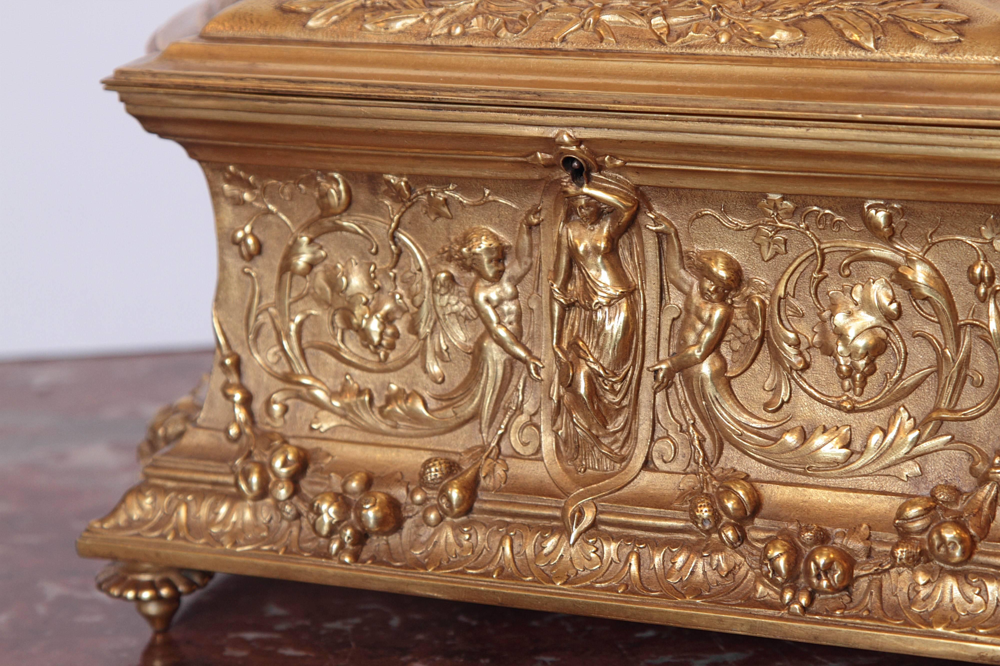 19th Century French Large Finely Cast Gilt Bronze Casket 6